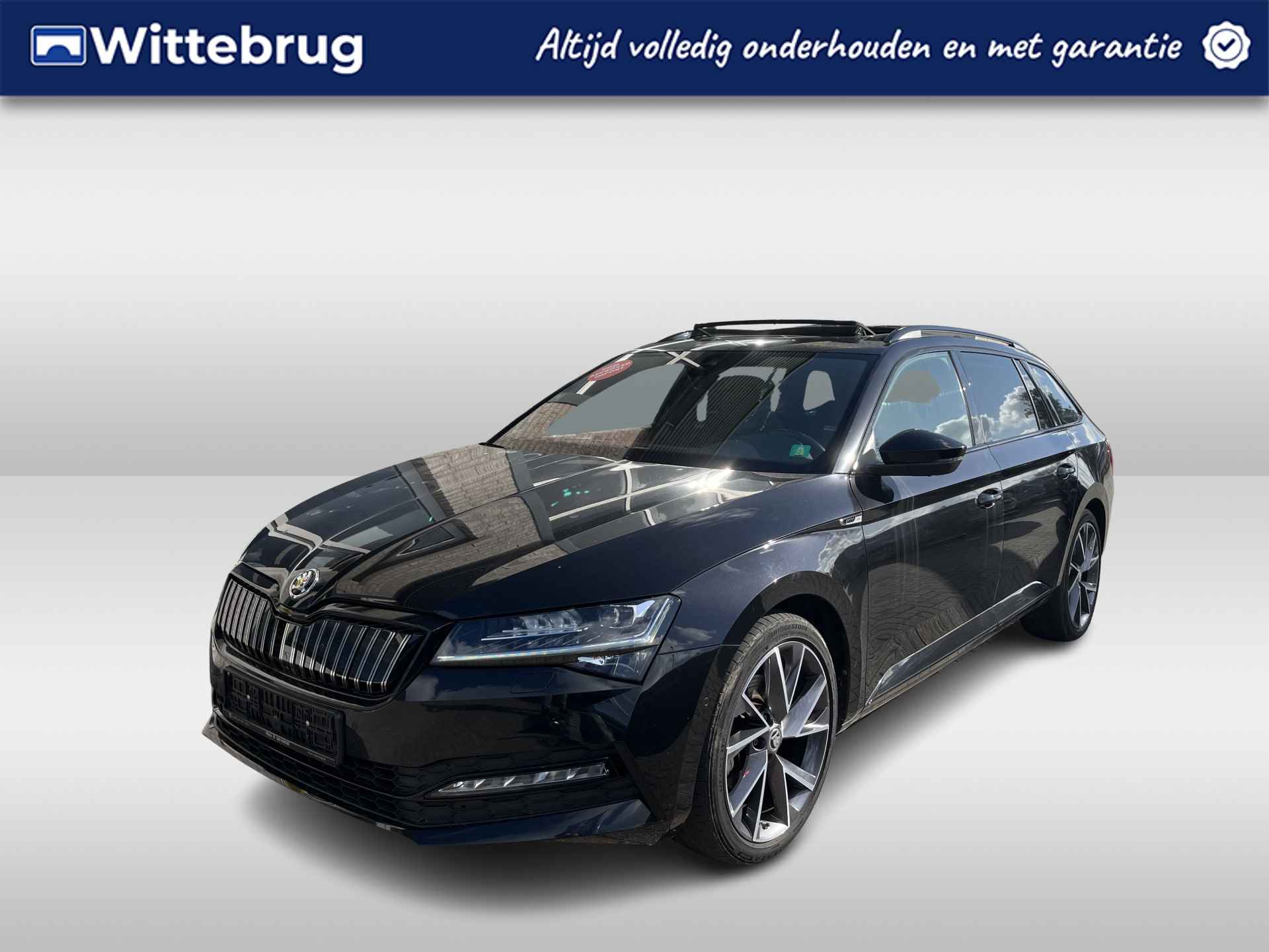 Škoda Superb Combi 1.4 TSI iV Sportline / AUTOMAAT/ PANO/ STANDKACHEL/ TREKHAAK/ CANTON AUDIO/ 360 CAMERA/ MEMORY SEATS/ DODE HOEK/ KEYLESS/ STOELVERWARM. V&A/ MATRIX/ STUURVERWARM./ ADAPT. CRUISE/ APP-CONNECT/ NAVI/ CLIMA/ DAB/ 19