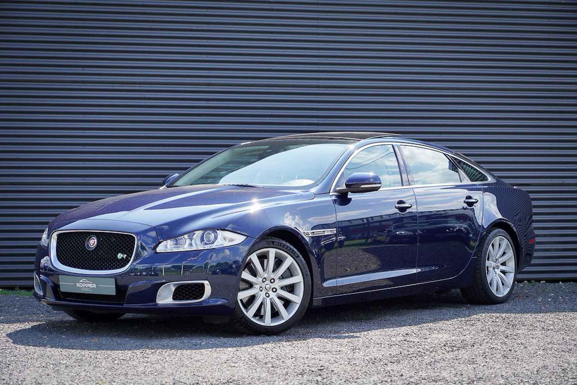 Jaguar XJ 5.0 V8 SC Supersport LWB 510 PK / Bowers & Wilkins - 1/58