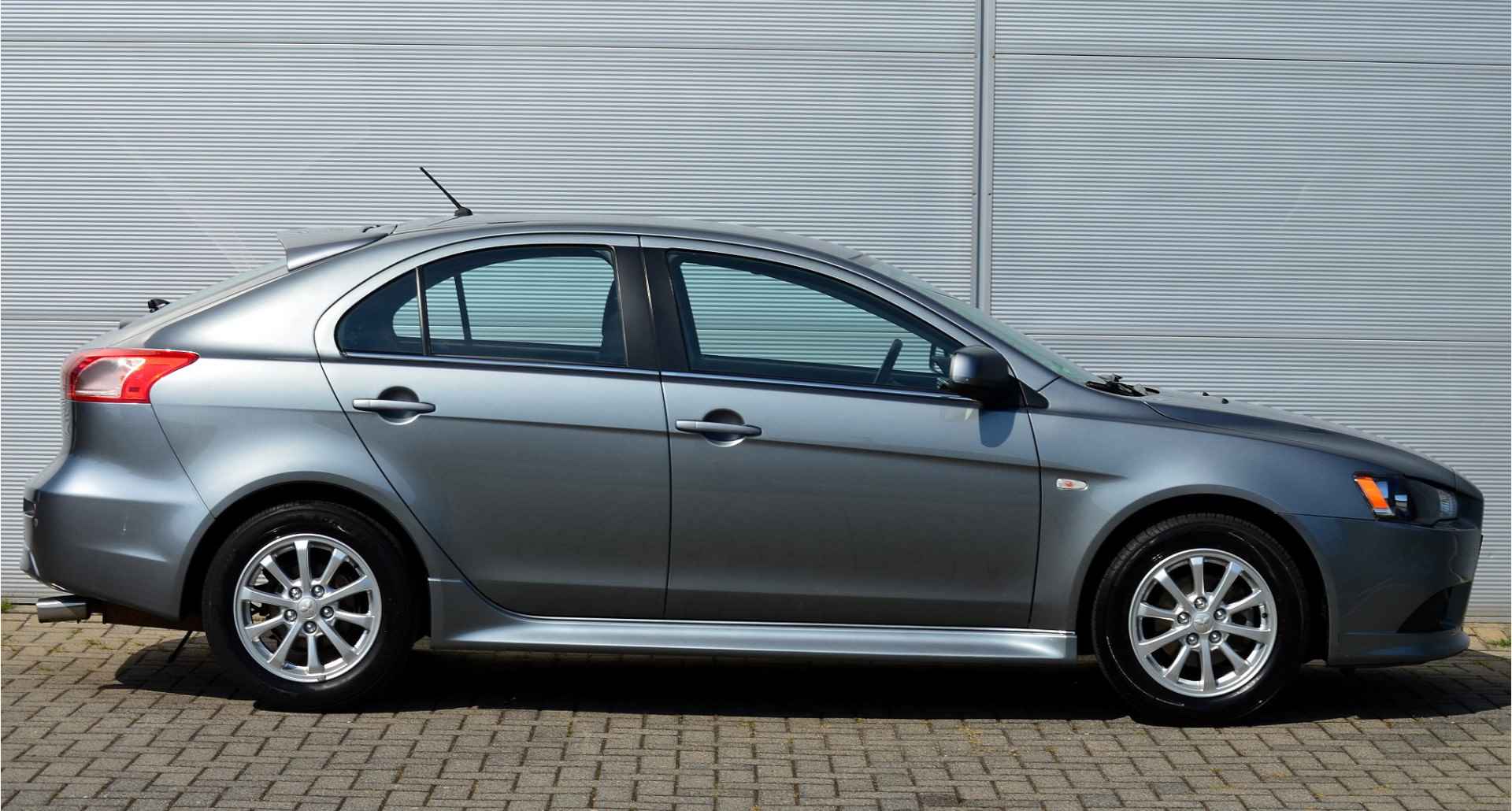 Mitsubishi Lancer Sportback 1.6 LIMITED EDITION CLEARTEC | CLIMATE | LICHTMETAAL | PDC | ALL IN RIJKLAARPRIJS - 12/41