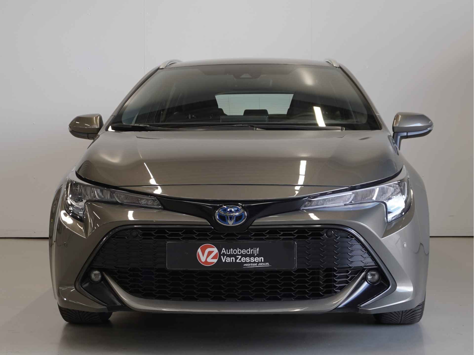 Toyota Corolla Touring Sports 1.8 Hybrid Business Plus | Navi | Keyless | Stoelverwarming | PDC v+a | Rijklaarprijs - 8/49