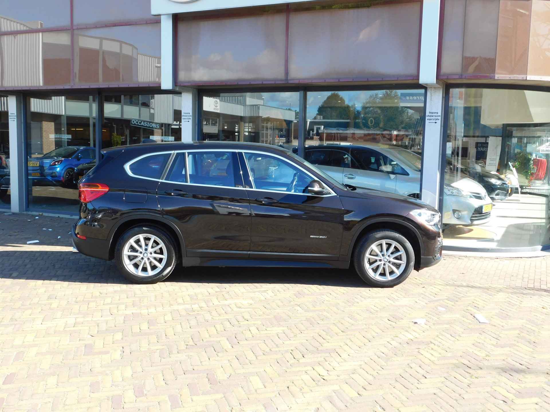 BMW X1 sDrive20i Centennial Executive | Trekhaak Afneembaar 1800 KG Trekgewicht| - 28/36