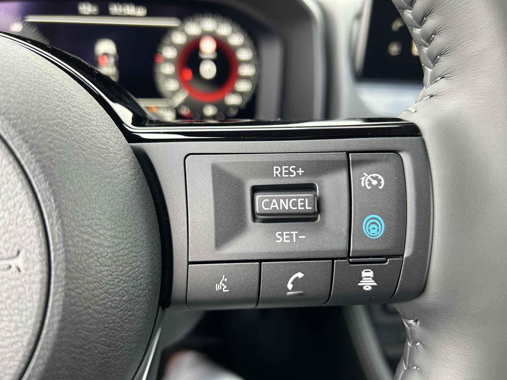 Nissan X-Trail 1.5 e-Power Tekna / Elektrisch Schuif-/Kanteldak / Lederen Bekleding / Navigatie + Apple Carplay/Android Auto / Stoel- + Stuurverwarming / Climate Control / - 10/51