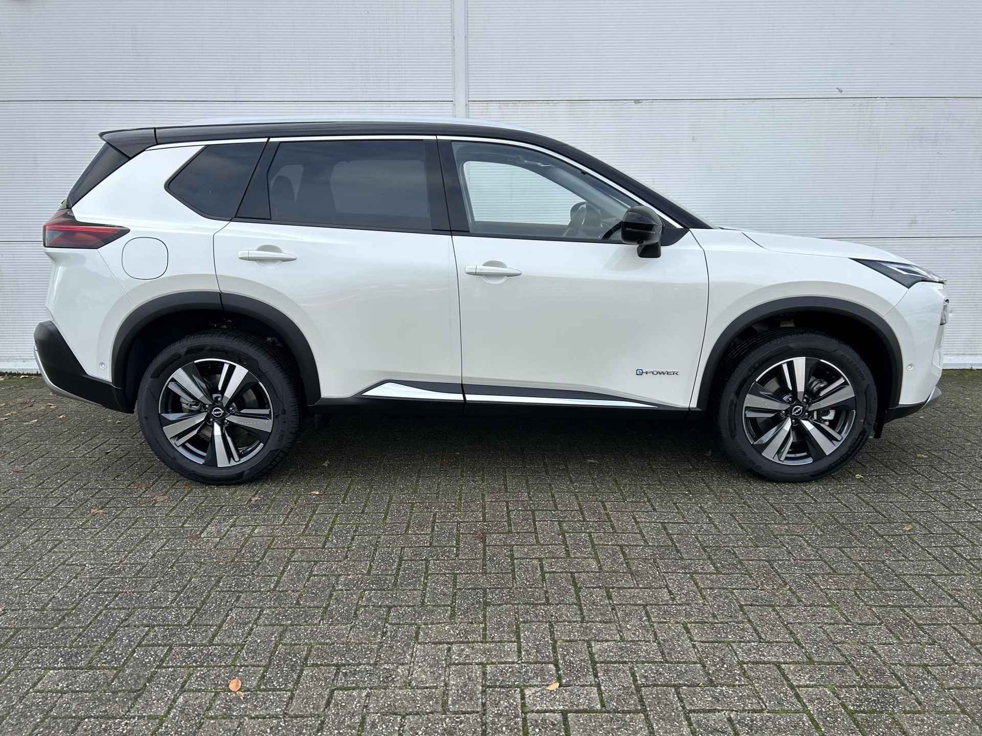 Nissan X-Trail 1.5 e-Power Tekna / Elektrisch Schuif-/Kanteldak / Lederen Bekleding / Navigatie + Apple Carplay/Android Auto / Stoel- + Stuurverwarming / Climate Control / - 16/51