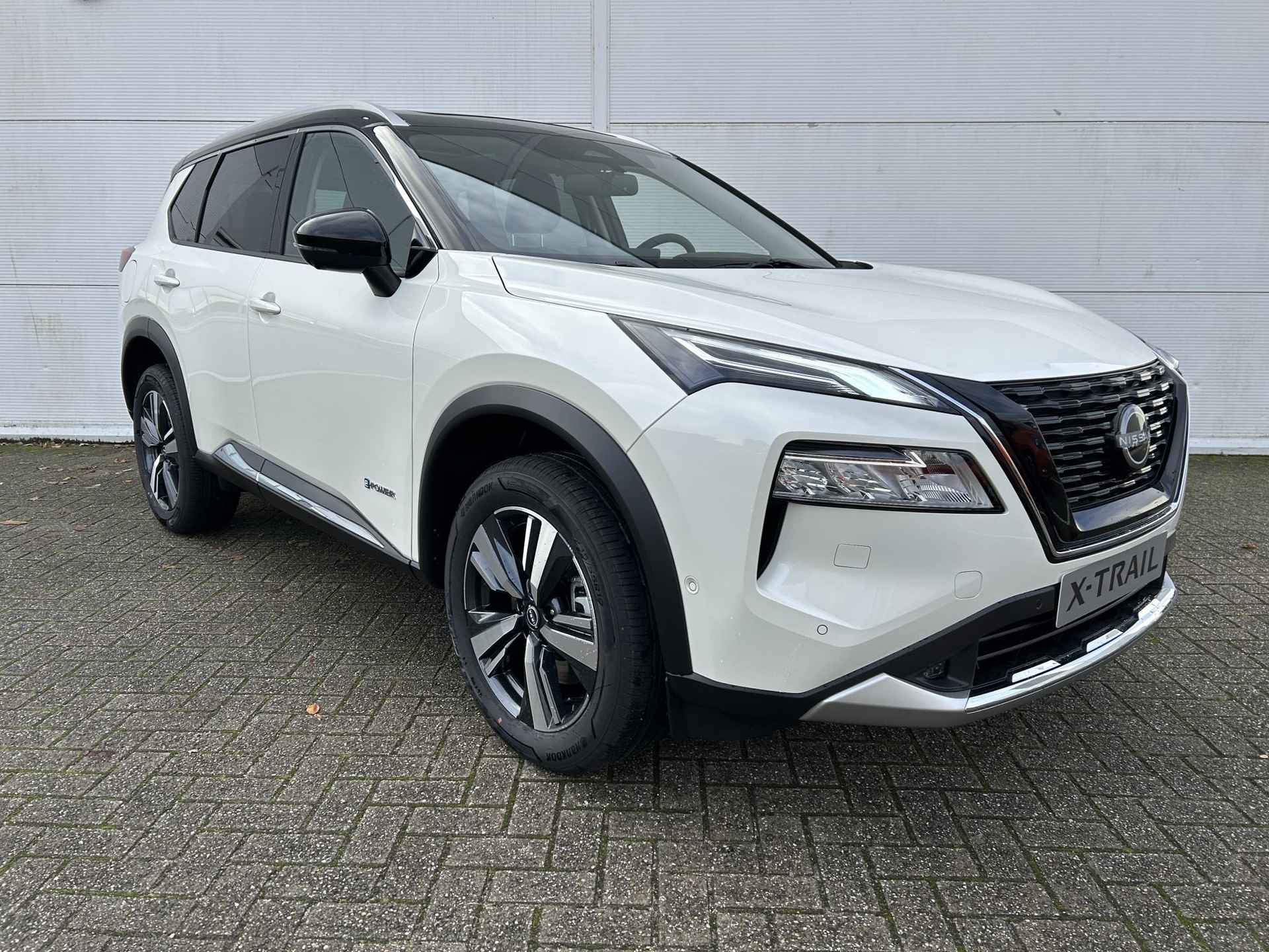 Nissan X-Trail 1.5 e-Power Tekna / Elektrisch Schuif-/Kanteldak / Lederen Bekleding / Navigatie + Apple Carplay/Android Auto / Stoel- + Stuurverwarming / Climate Control / - 17/51