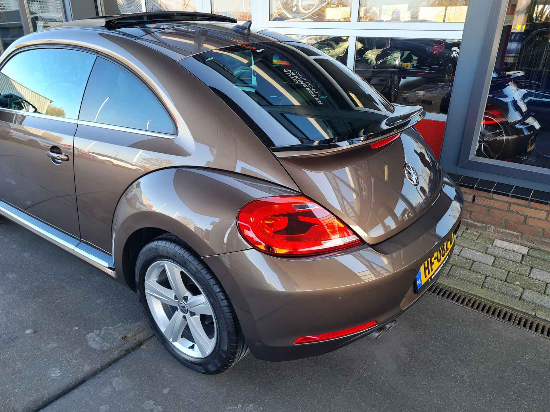 Volkswagen Beetle 1.4 TSI 110KW DSG Sport Pano / open dak Leder 1e eign. All-in prijs + 12 mnd garantie - 5/66