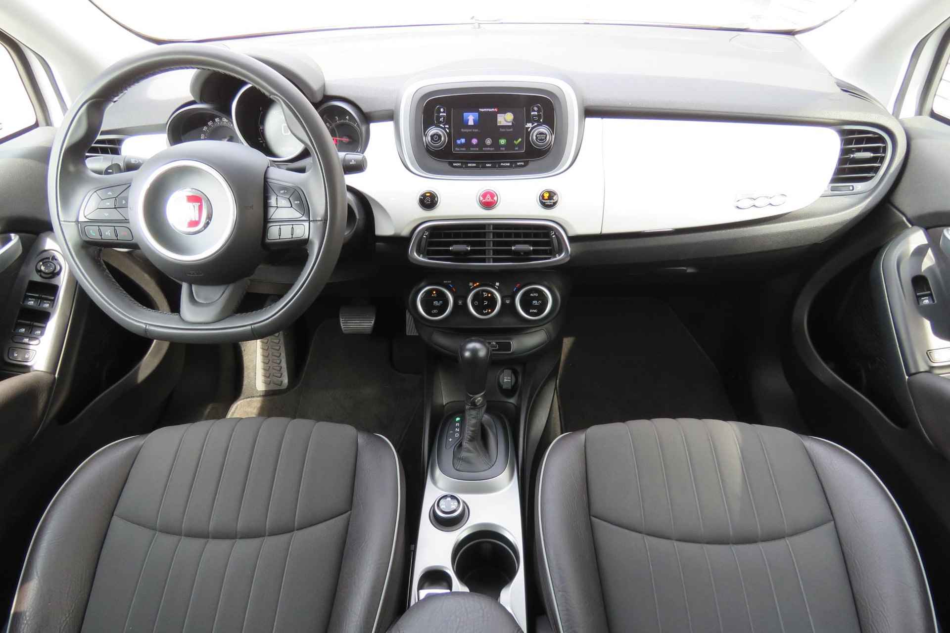 Fiat 500 X 1.4 Turbo MultiAir Lounge | Automaat | Navigatie & DAB | Trekhaak | Parkeersensoren | 18'' Velgen - 3/24