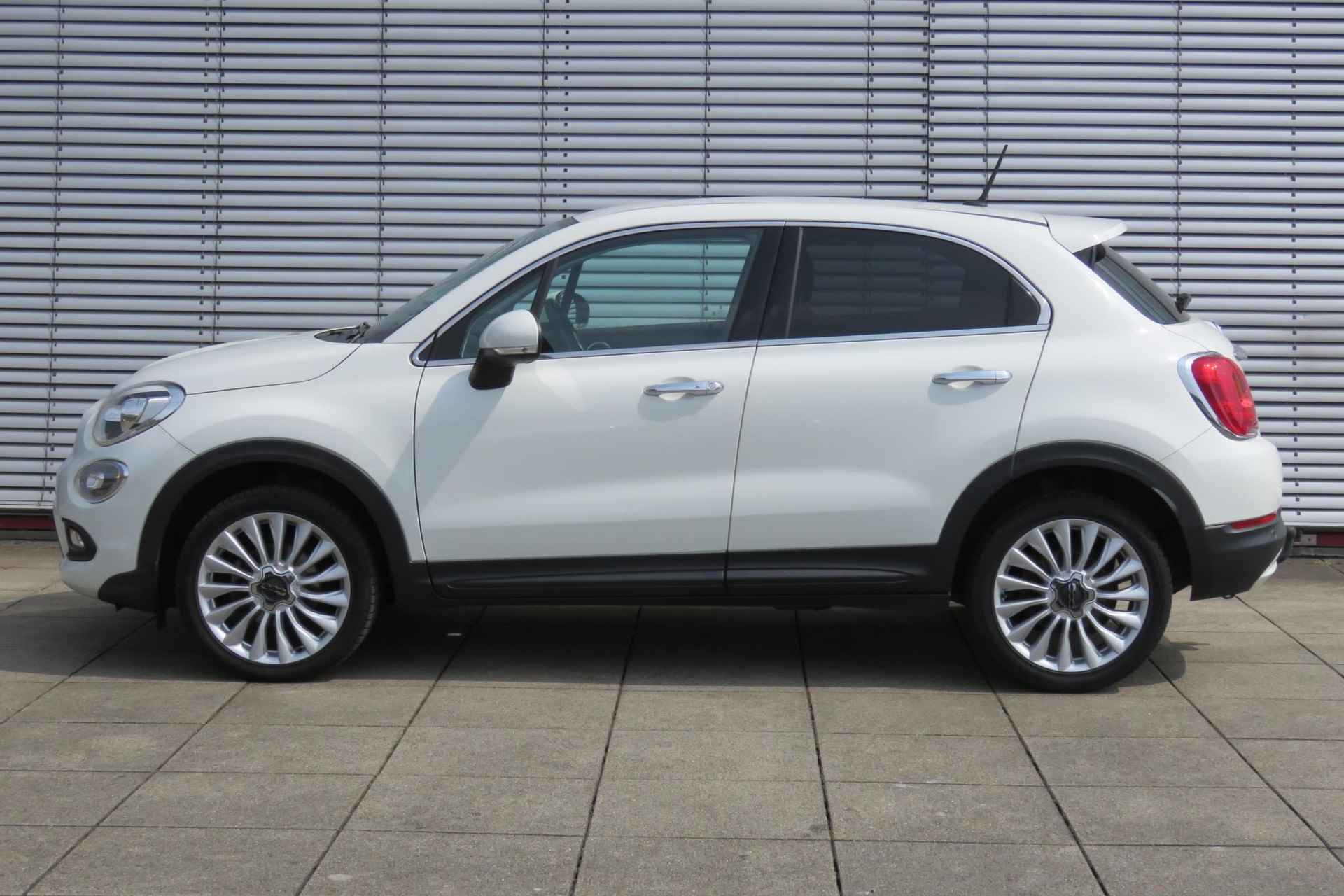 Fiat 500 X 1.4 Turbo MultiAir Lounge | Automaat | Navigatie & DAB | Trekhaak | Parkeersensoren | 18'' Velgen - 9/24