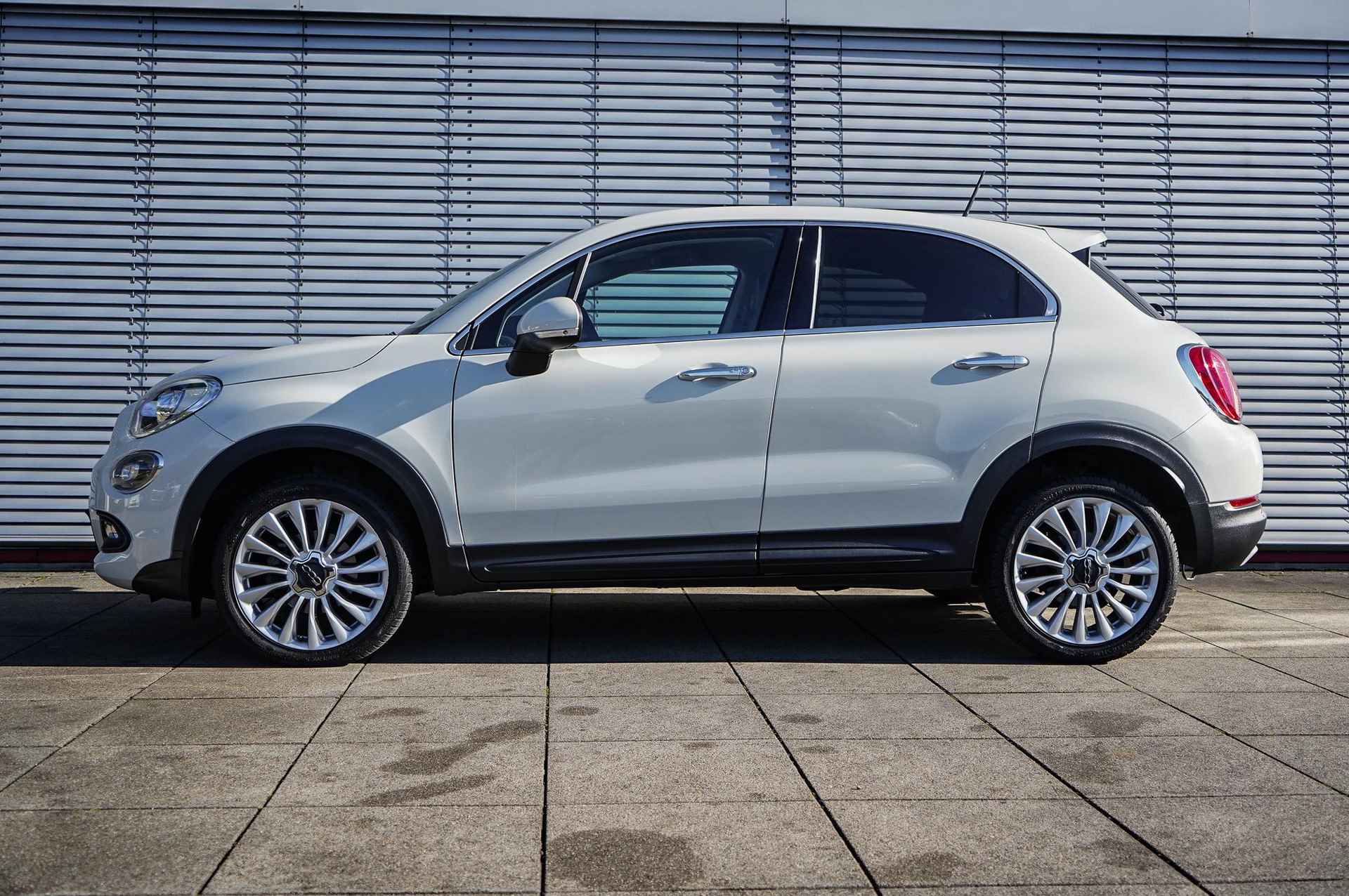 Fiat 500 X 1.4 Turbo MultiAir Lounge | Automaat | Navigatie & DAB | Trekhaak | Parkeersensoren | 18'' Velgen - 3/27