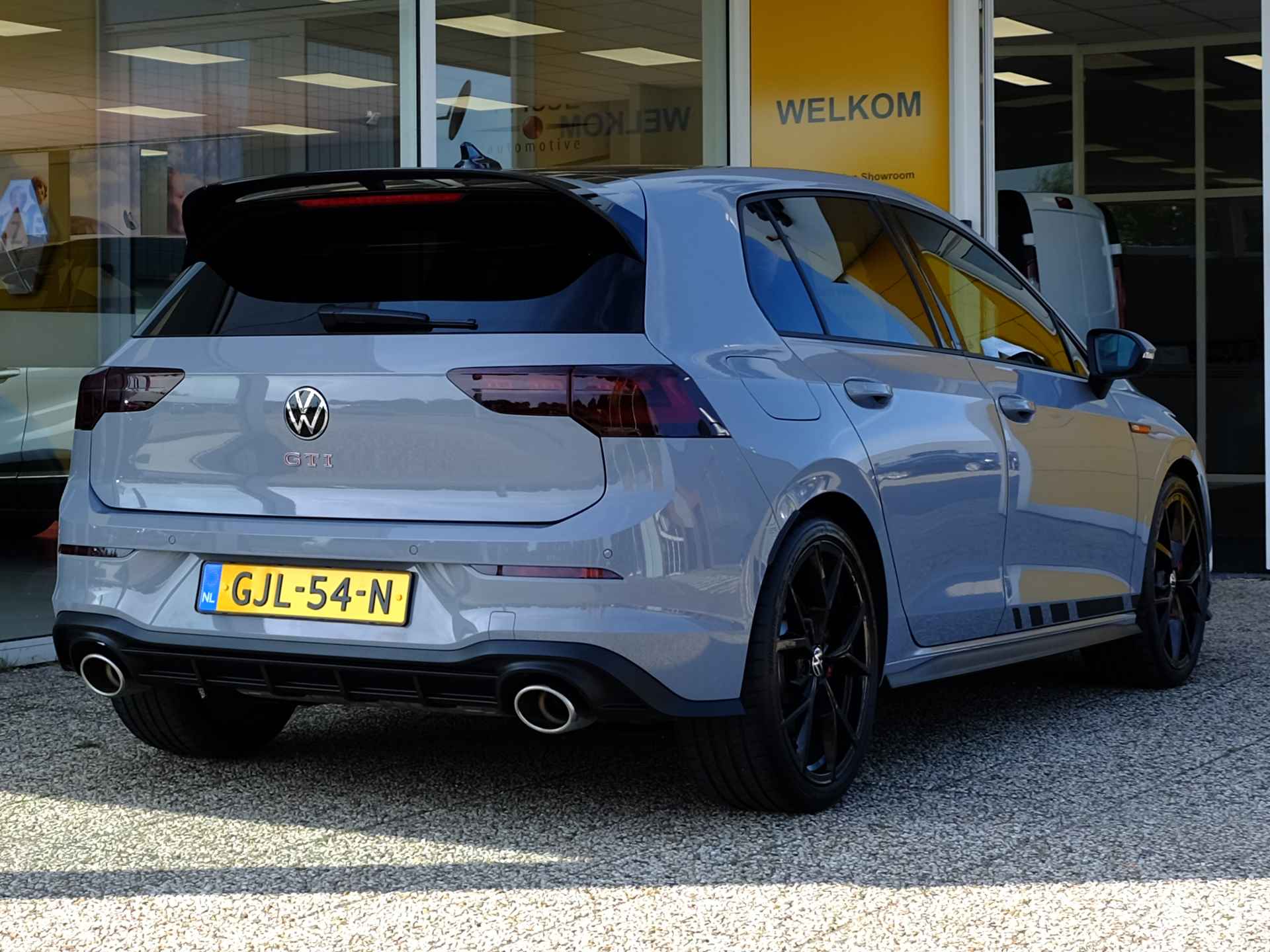 VOLKSWAGEN Golf 2.0 TSI 300pk 7-DSG GTI Clubsport Automaat | Panoramadak | PDC | ACC | LED Matrix - 2/32