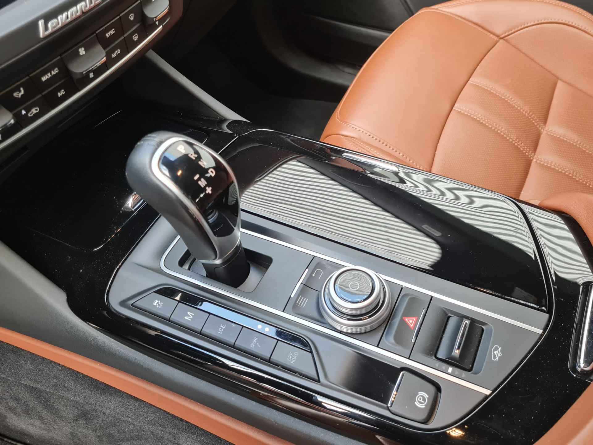 Maserati Levante 3.0 V6 S AWD GranSport | Softclose | 360 Camera | Stoelververwarming en verkoeling - 13/38