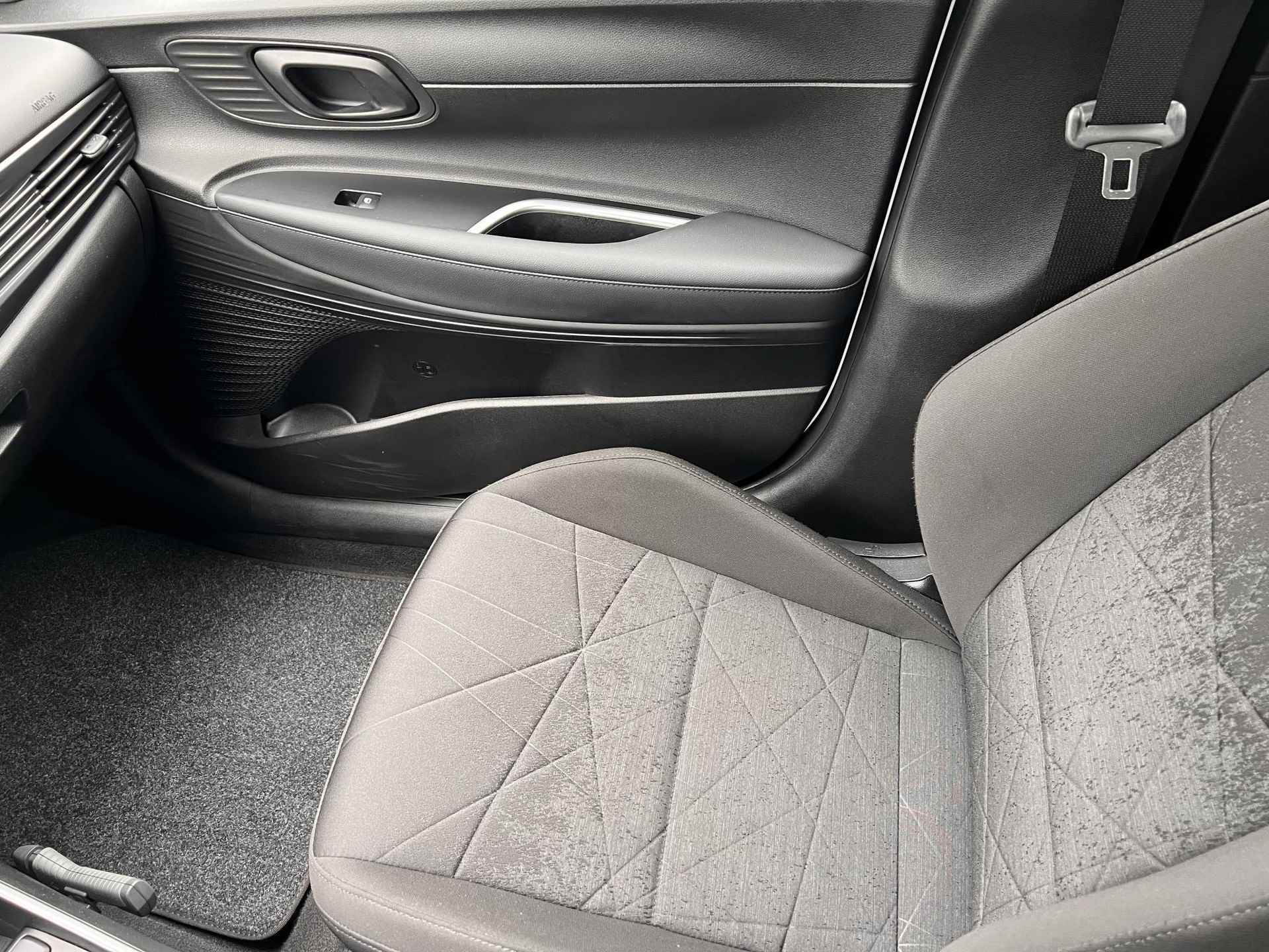 Hyundai Bayon 1.0 T-GDI Comfort / Private Lease Vanaf €429,- / Apple Carplay Android / Camera / - 22/50
