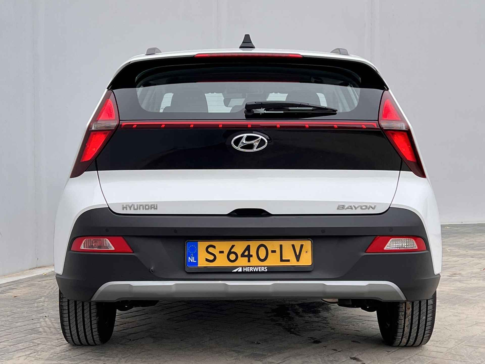 Hyundai Bayon 1.0 T-GDI Comfort / Private Lease Vanaf €429,- / Apple Carplay Android / Camera / - 30/50