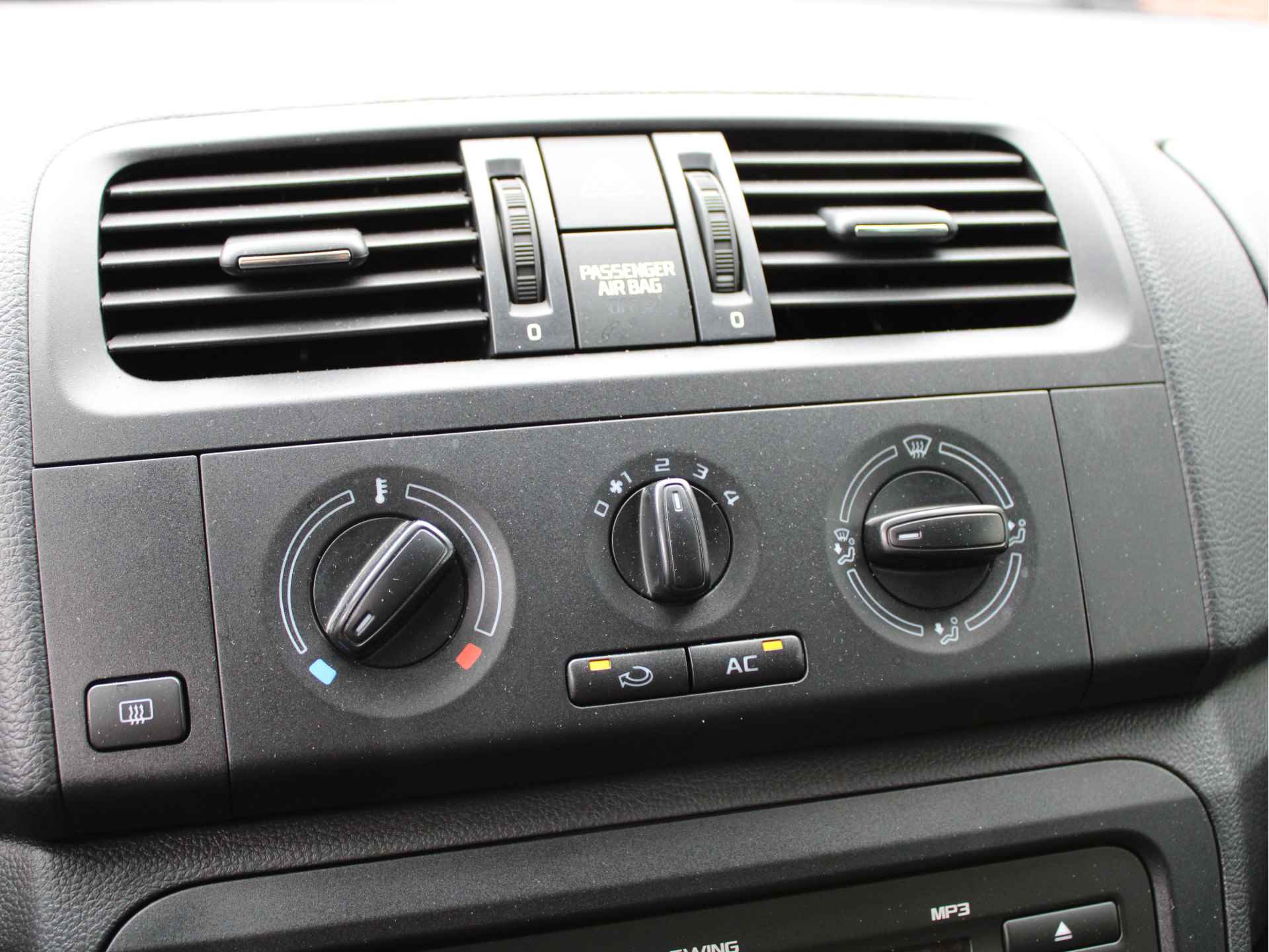 Škoda Roomster 1.2 TSI Ambition Airco/Cruise control/Elek.ramen+spiegels/CV/Trekhaak - 14/51