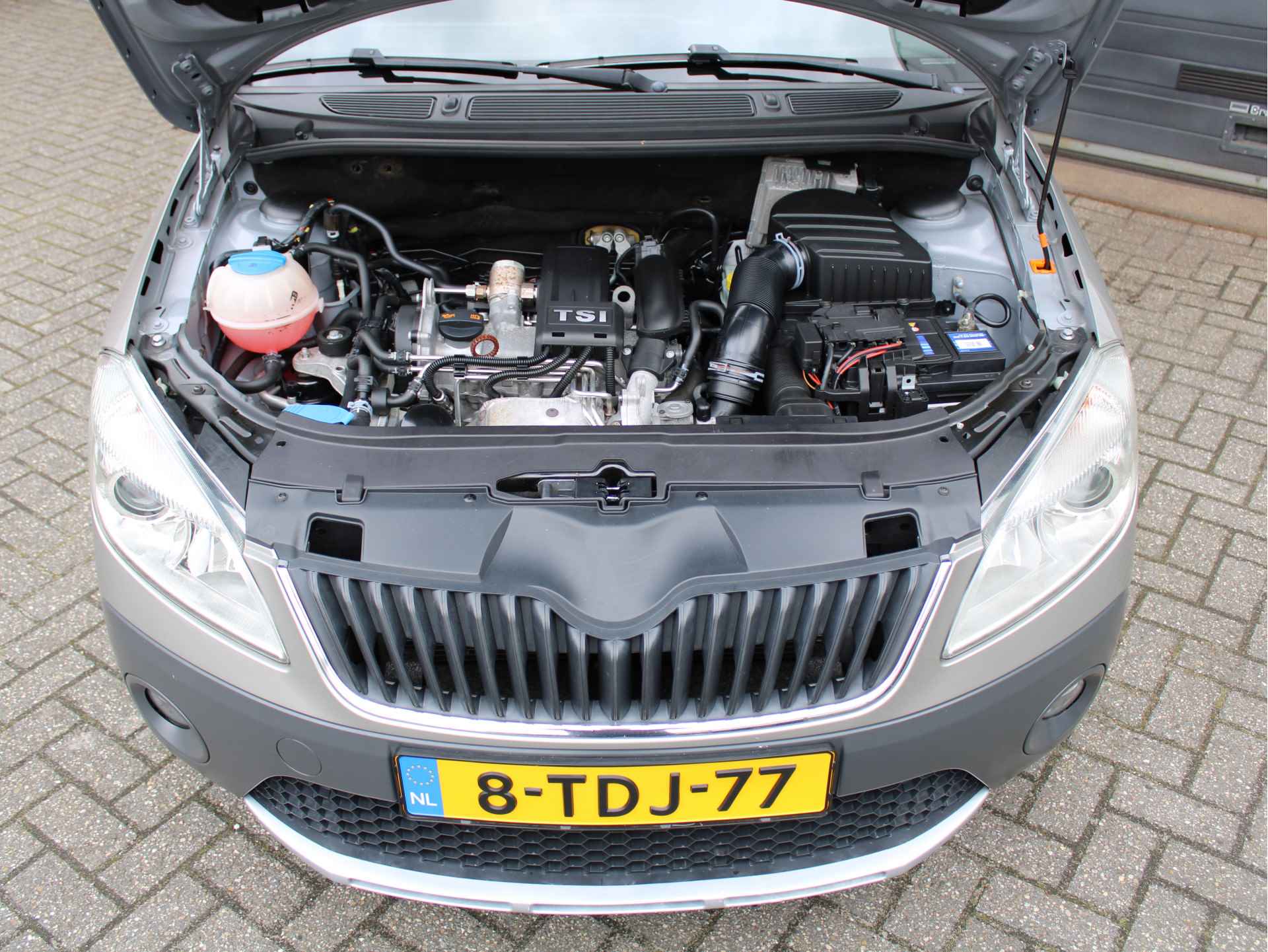 Škoda Roomster 1.2 TSI Ambition Airco/Cruise control/Elek.ramen+spiegels/CV/Trekhaak - 33/51