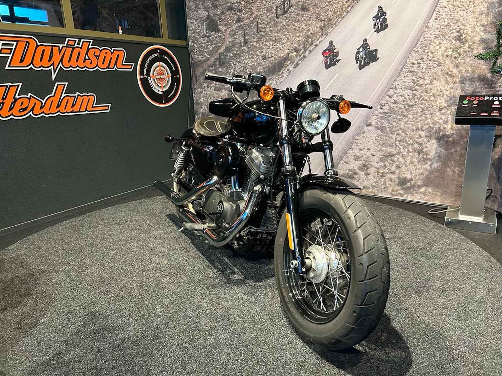 Harley-Davidson XL 1200 X Forty-Eight - 9/16