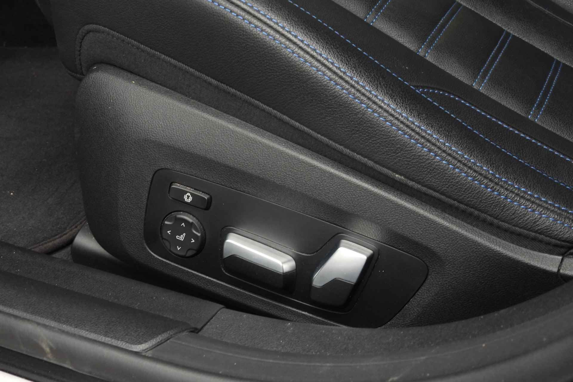 BMW i4 M50 High Executive / BMW M 50 Jahre uitvoering / M sportstoelen / Laserlight / Comfort Access / M Adaptief onderstel / Parking Assistant Plus - 29/67