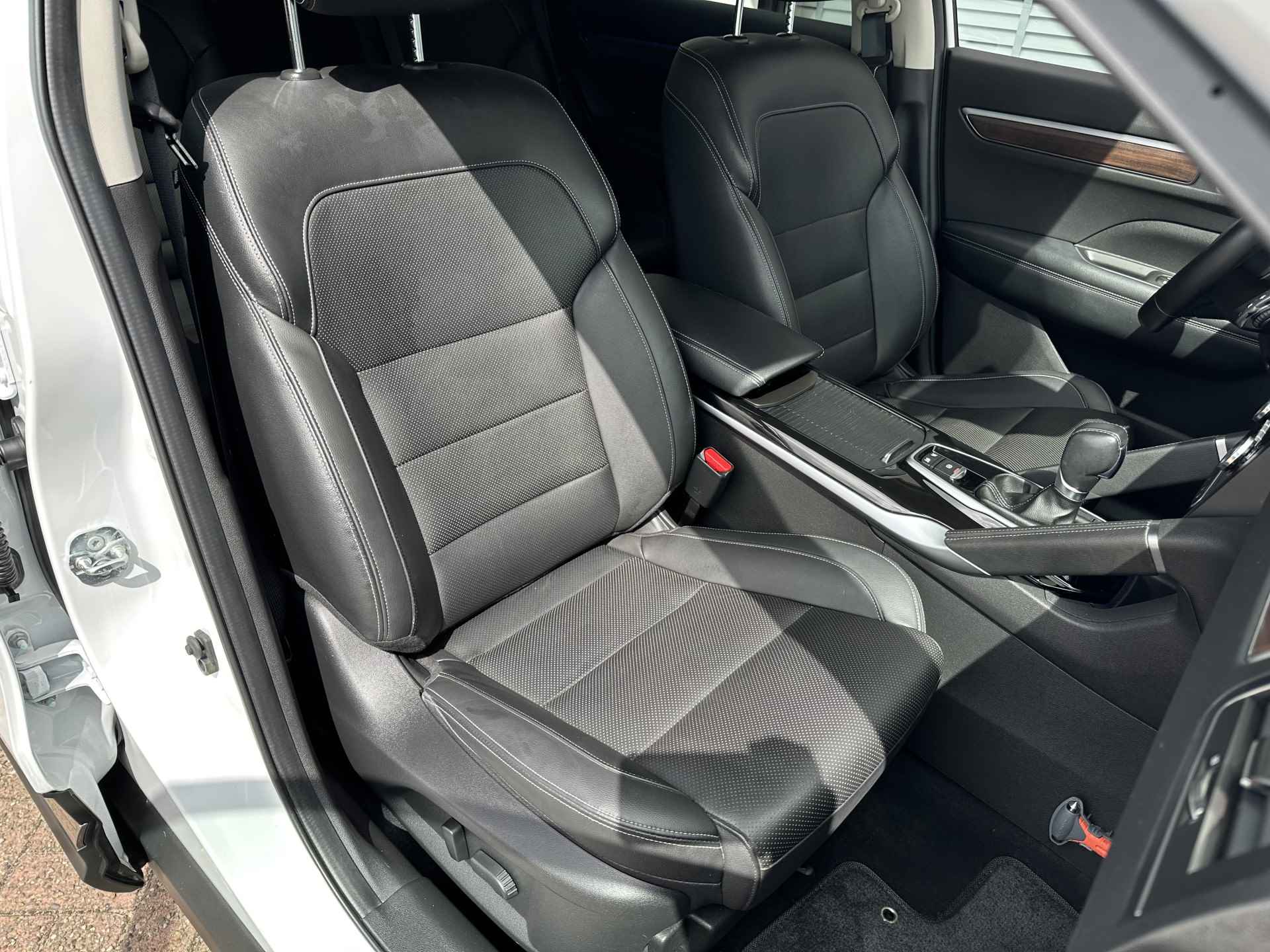 Renault Koleos Intens Tce 160 EDC automaat | trekhaak afneembaar | lederen bekleding | tijdelijk gratis Top Afleverpakket twv Eur 695 - 9/59