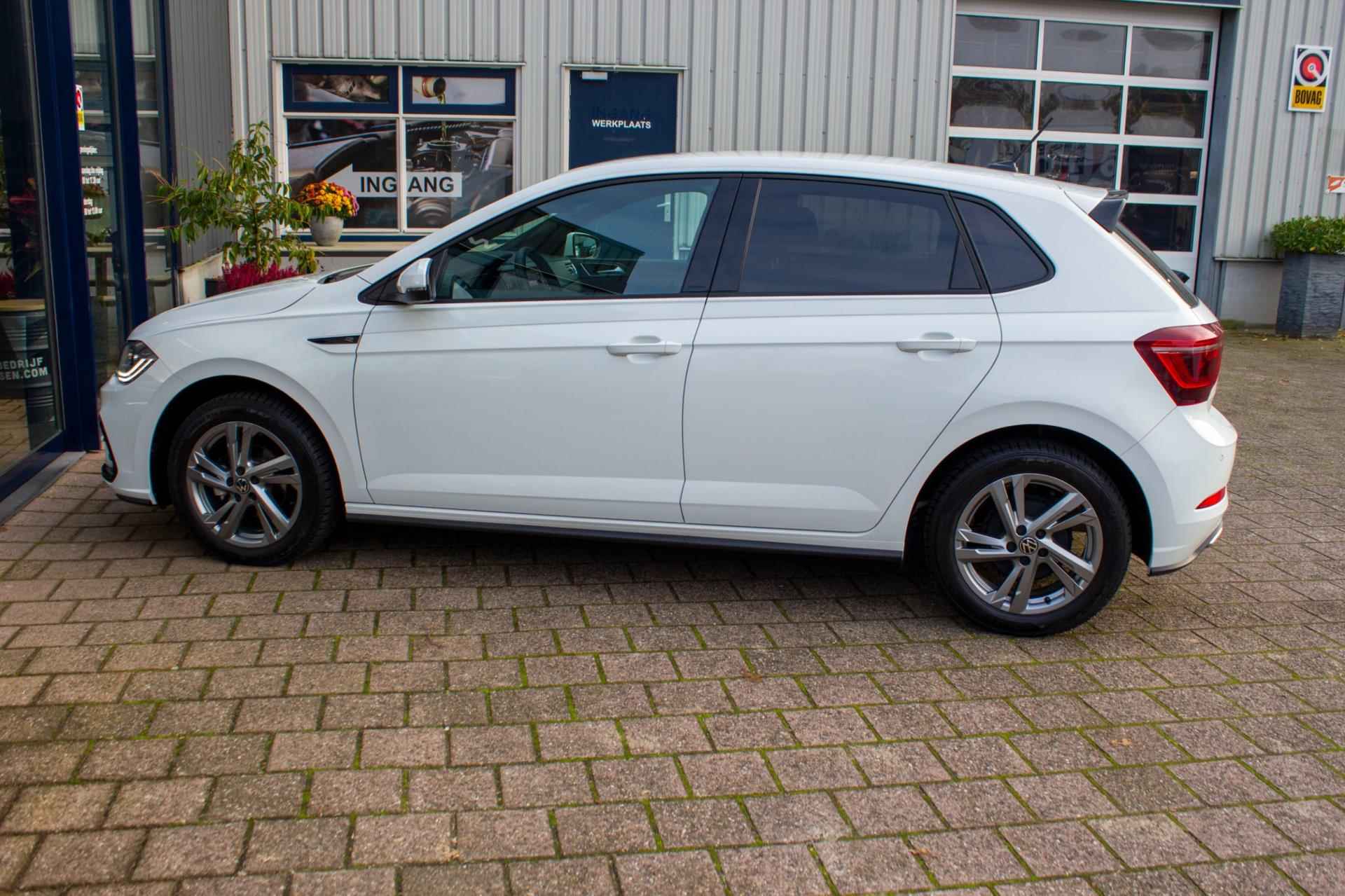 Volkswagen Polo 1.0 TSI R-Line Business | Prijs rijklaar incl. 12 mnd garantie | IQ Light Navi Stoelverwarming - 11/40