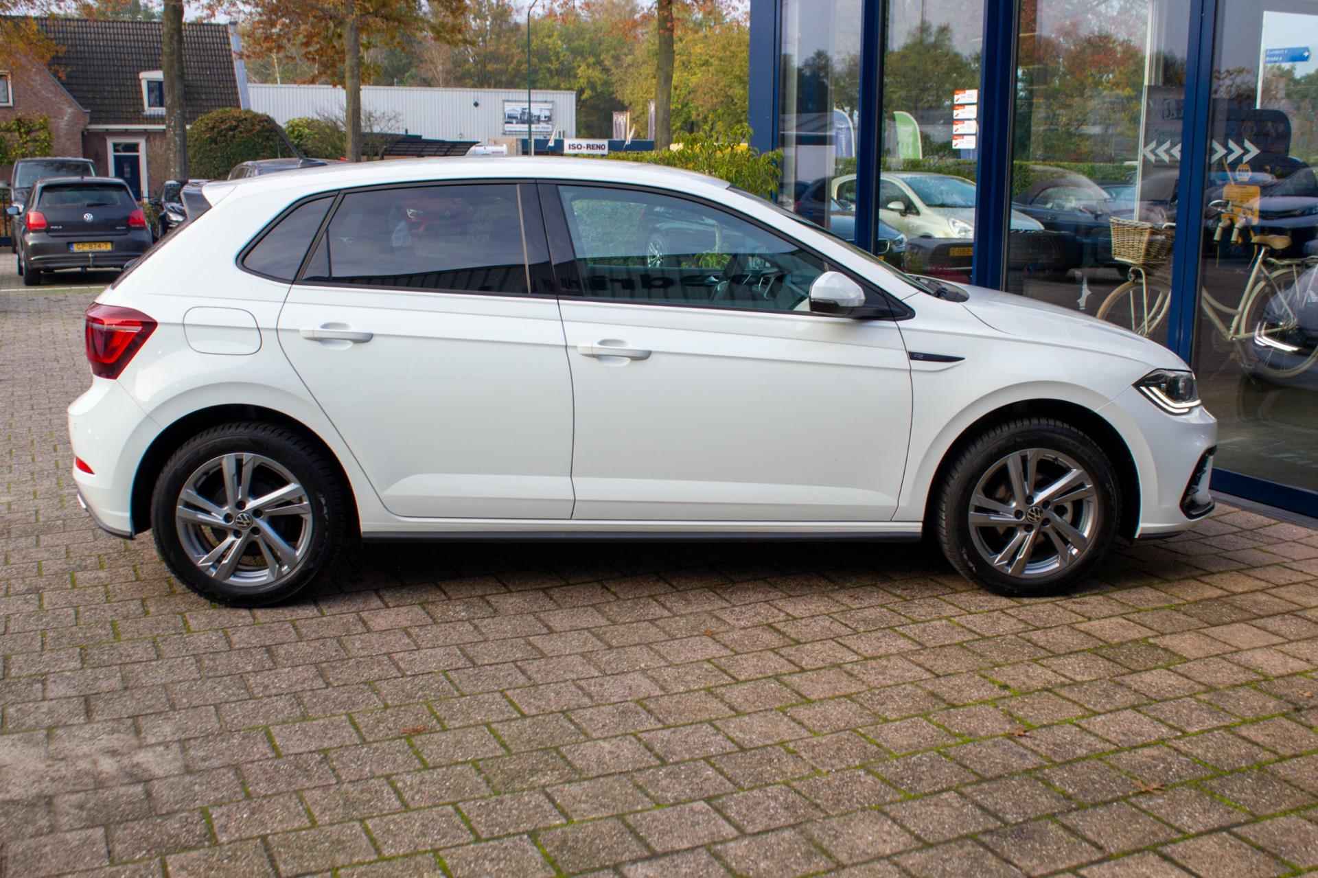 Volkswagen Polo 1.0 TSI R-Line Business | Prijs rijklaar incl. 12 mnd garantie | IQ Light Navi Stoelverwarming - 18/40