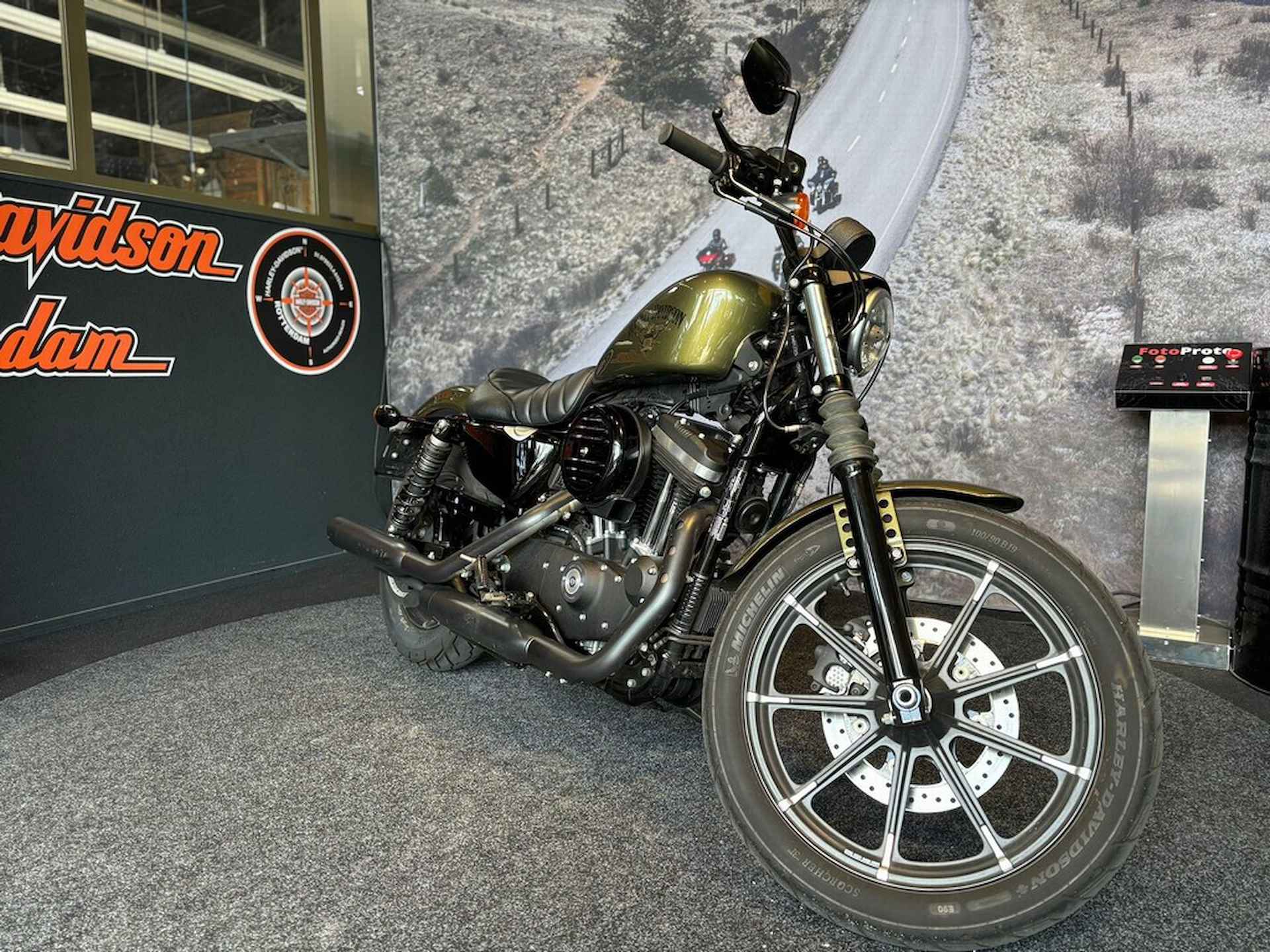 Harley-Davidson XL883N Sportster Solid Colour - 7/10