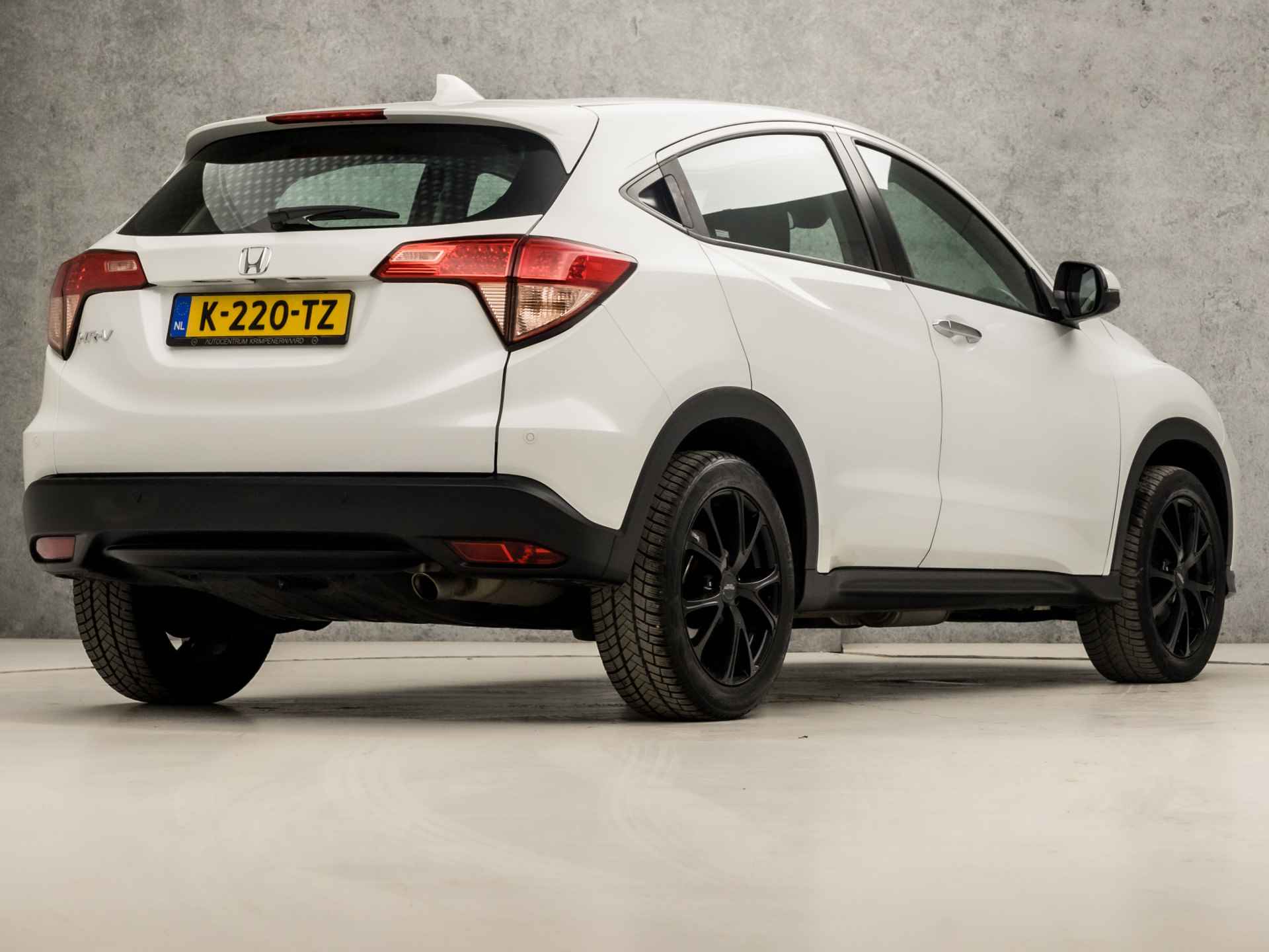 Honda HR-V 1.5 i-VTEC Elegance Automaat (NAVIGATIE, CLIMATE, STOELVERWARMING, PARKEERSENSOREN, SPORTSTOELEN, LM VELGEN, CRUISE, NIEUWE APK, NIEUWSTAAT) - 5/34