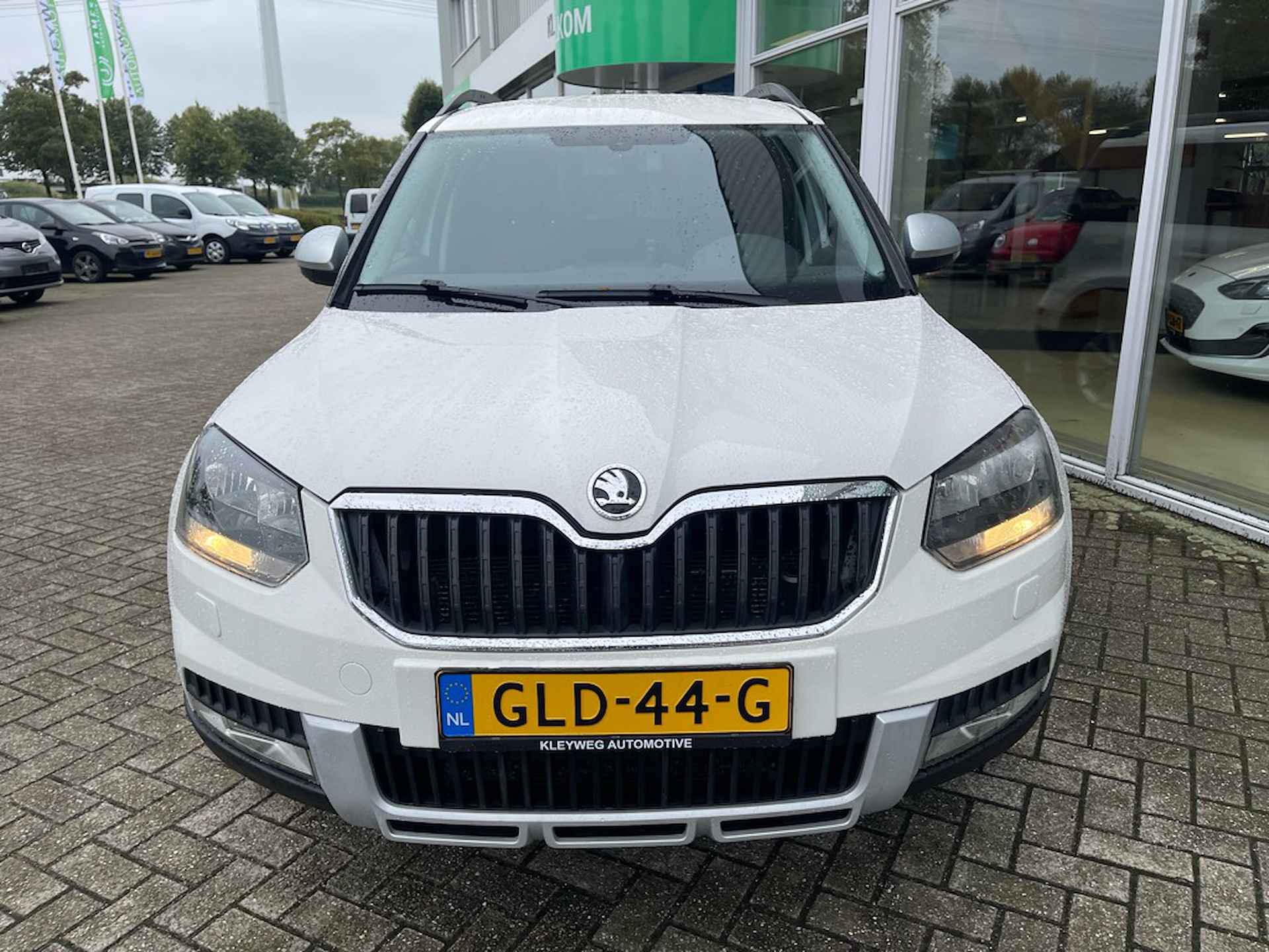 Skoda Yeti Outdoor 1.2 TSI Grt Drive, Automaat, Stoelverwarming - 3/24