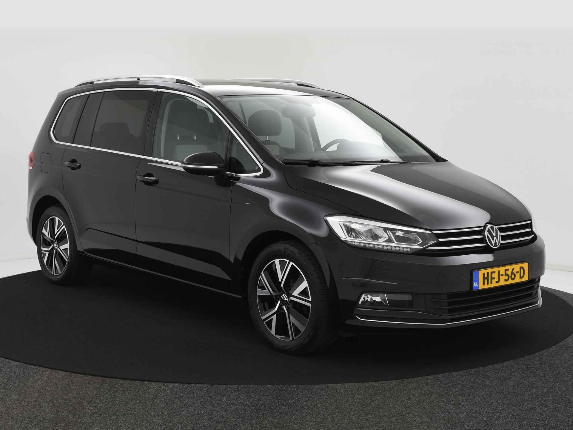 Volkswagen Touran 1.5 TSI Comfortline Business 7p TREKH|LED|CRUISE|PDC|STOELVERW|APPLECARPLAY - 2/36