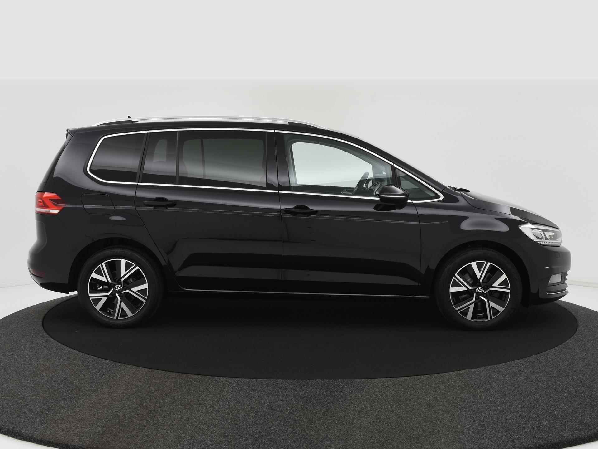 Volkswagen Touran 1.5 TSI Comfortline Business 7p TREKH|LED|CRUISE|PDC|STOELVERW|APPLECARPLAY - 11/36