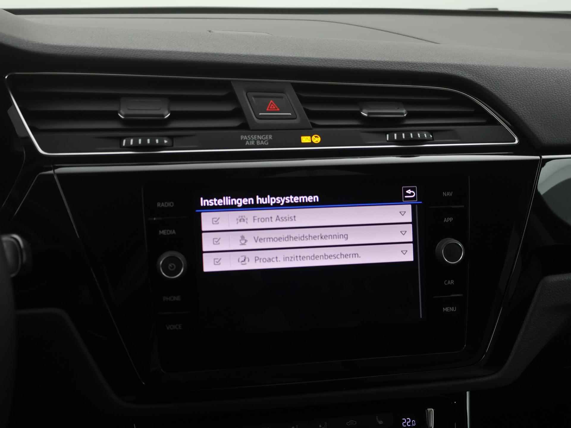 Volkswagen Touran 1.5 TSI Comfortline Business 7p TREKH|LED|CRUISE|PDC|STOELVERW|APPLECARPLAY - 16/36