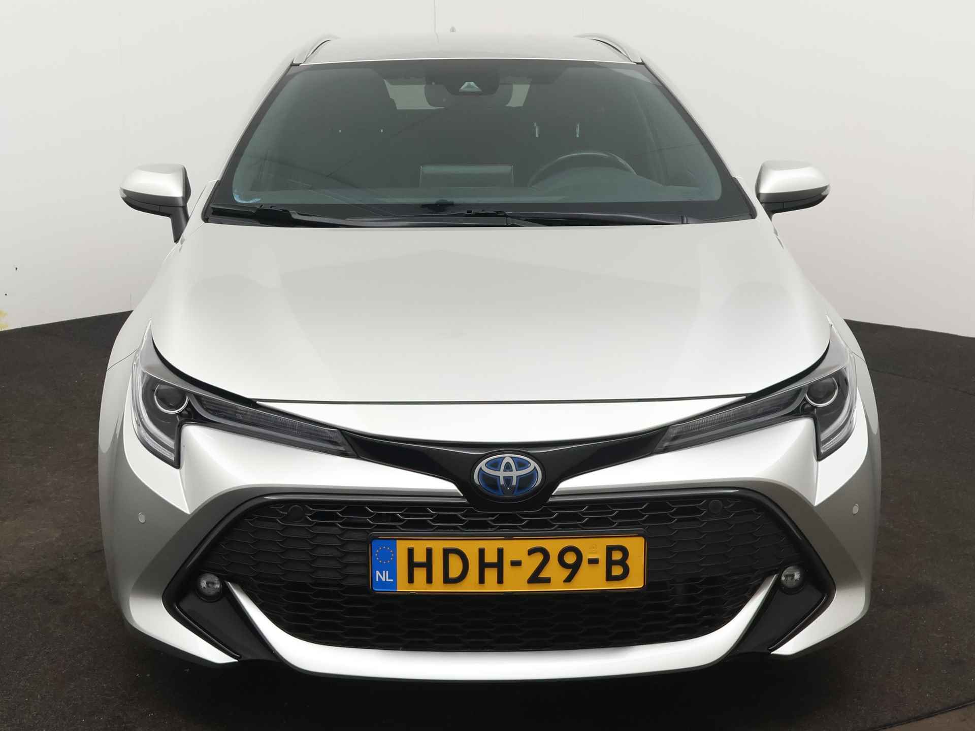 Toyota Corolla Touring Sports 2.0 Hybrid Touring Sports Style Limited | Dodehoek Ass | Stoel en stuurwiel verwarmd | LM velgen | Navigatie | Camera | Climate Control | Parkeersensoren | - 28/49