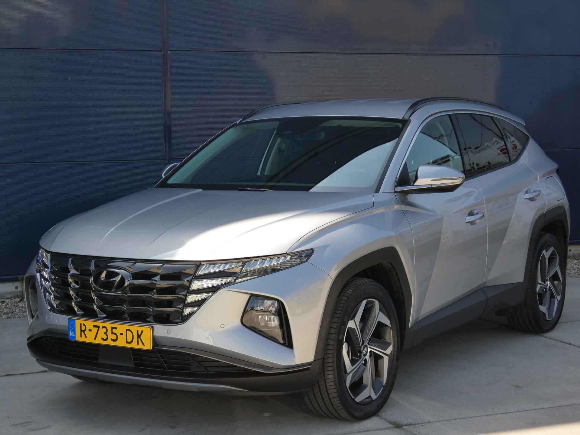 Hyundai Tucson 1.6 T-GDI 265pk PHEV Comfort Smart | Navigatie | Parkeercamera | Plug-In Hybrid Staat in Moordrecht - 6/34