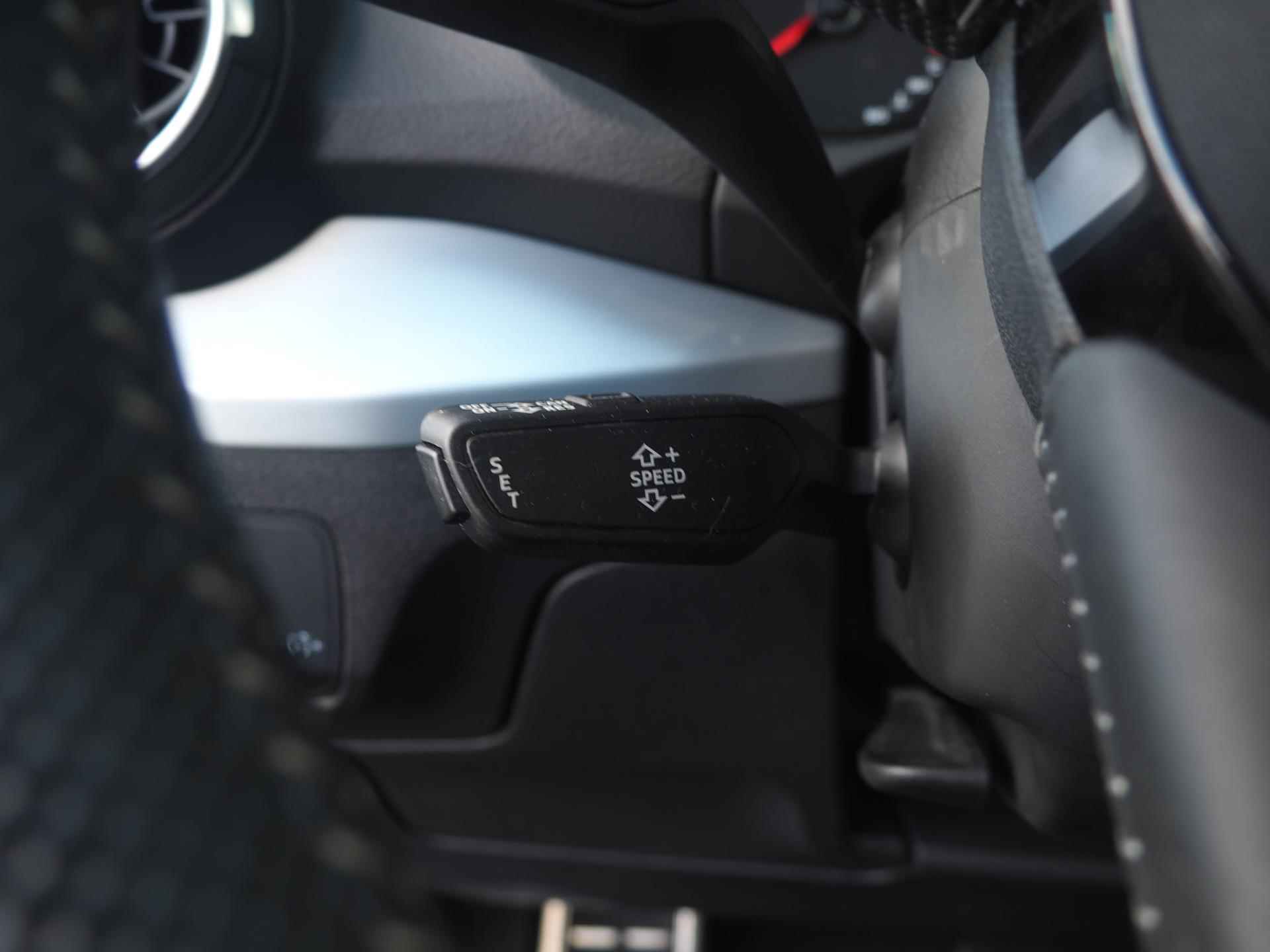 Audi Q2 35 TFSI S-line Edition / Panorama / Stoelverwarming / Navi / Sensoren / LED - 12/29