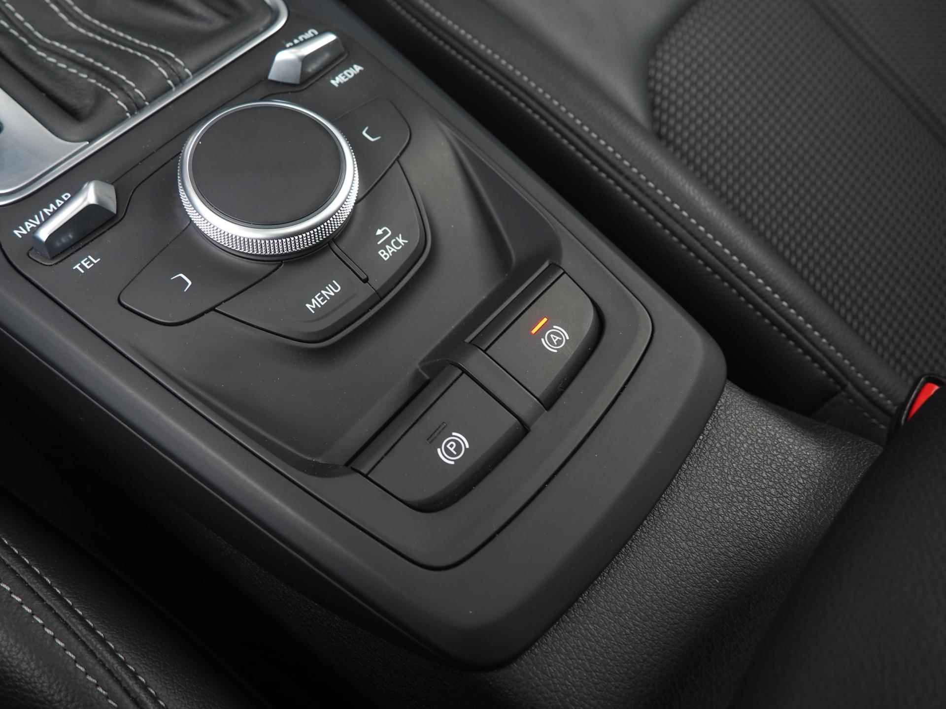Audi Q2 35 TFSI S-line Edition / Panorama / Stoelverwarming / Navi / Sensoren / LED - 18/29