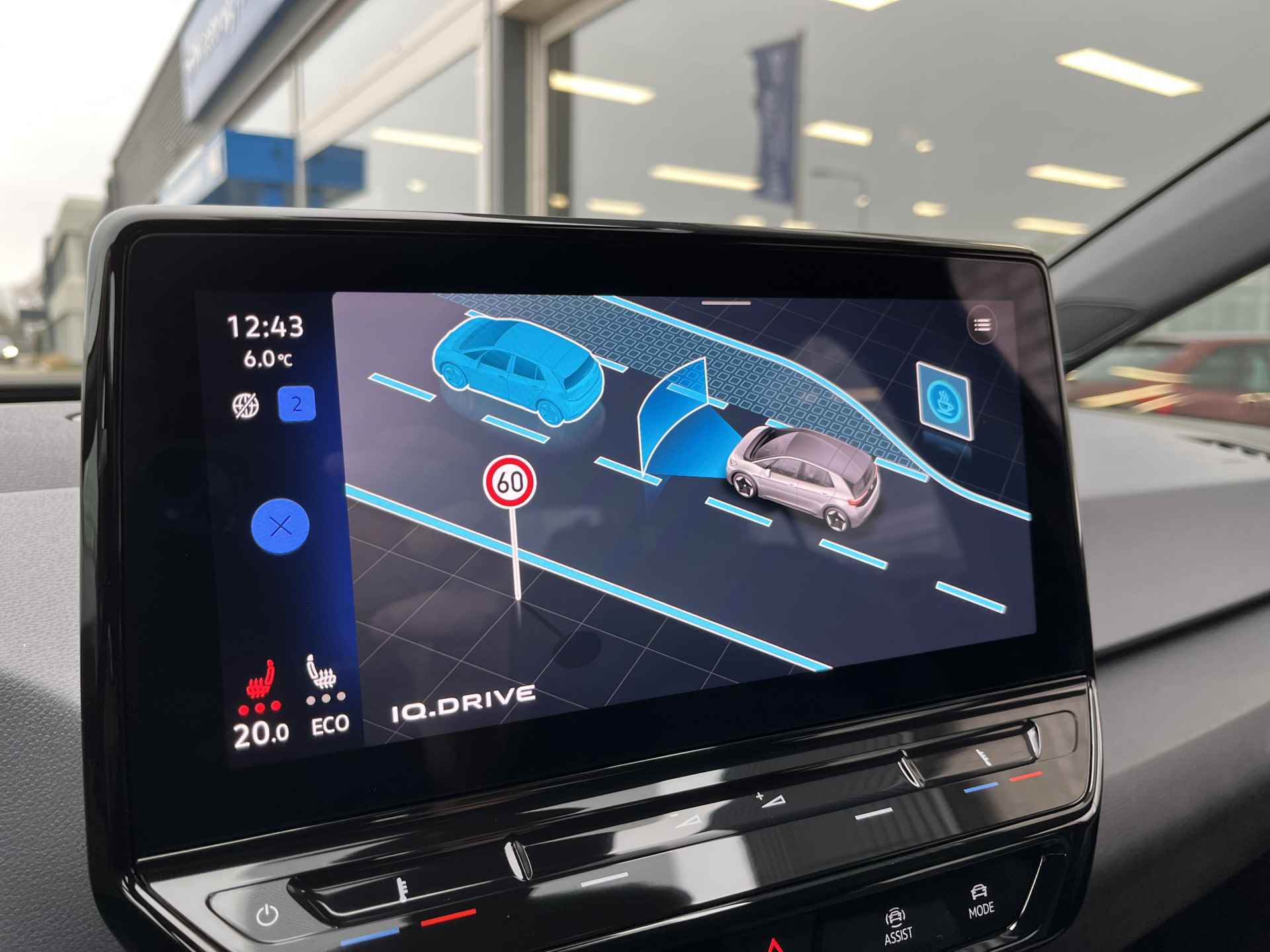 Volkswagen ID.3 First 58 kWh / AUTOMAAT/ ADAPT. CRUISE/ NAVI/ APP-CONNECT/ DAB/ STUUR & STOELVERWARMING/ PARK. SENSOREN - 22/44