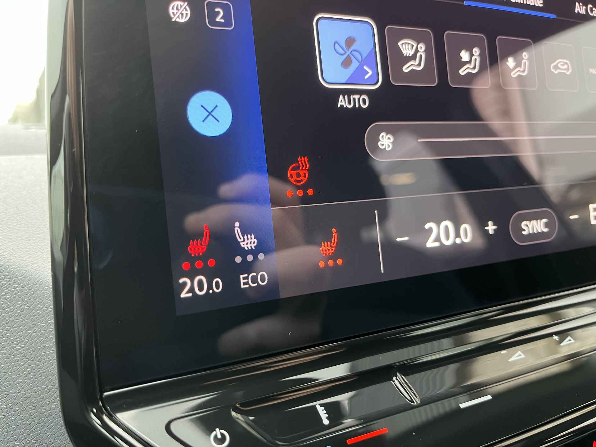 Volkswagen ID.3 First 58 kWh / AUTOMAAT/ ADAPT. CRUISE/ NAVI/ APP-CONNECT/ DAB/ STUUR & STOELVERWARMING/ PARK. SENSOREN - 26/44