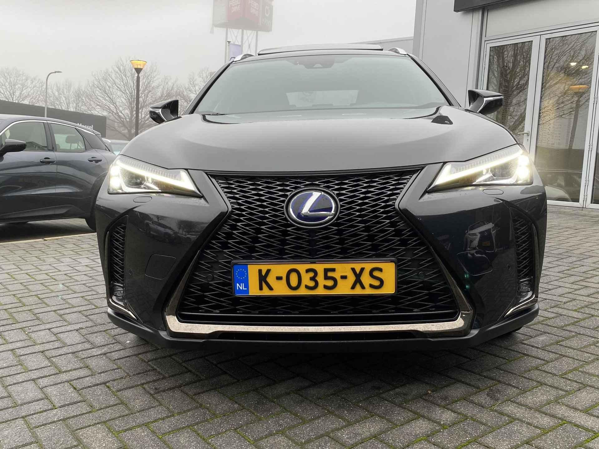 Lexus UX 250h F Sport Line NL-AUTO SCHUIFDAK EL-STOELEN STOELVERW NAV CARPLAY BLIND-SPOT KEYLESS - 7/42