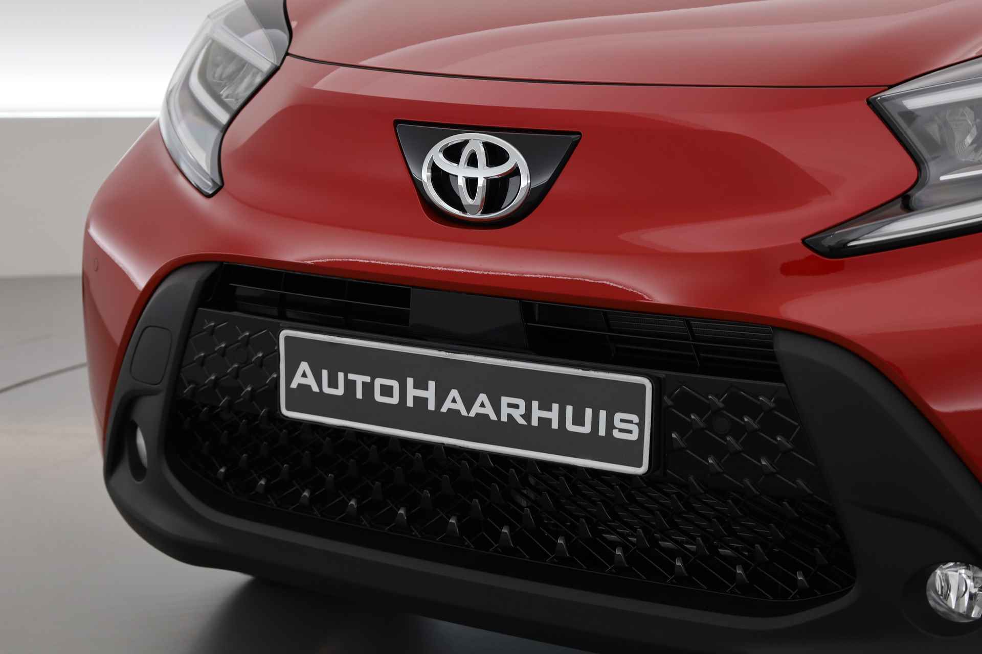 Toyota Aygo X 1.0 VVT-i S-CVT Team D | Navi by App | Camera | Keyless | Stoelverw. | Adapt. Cruise - 19/24