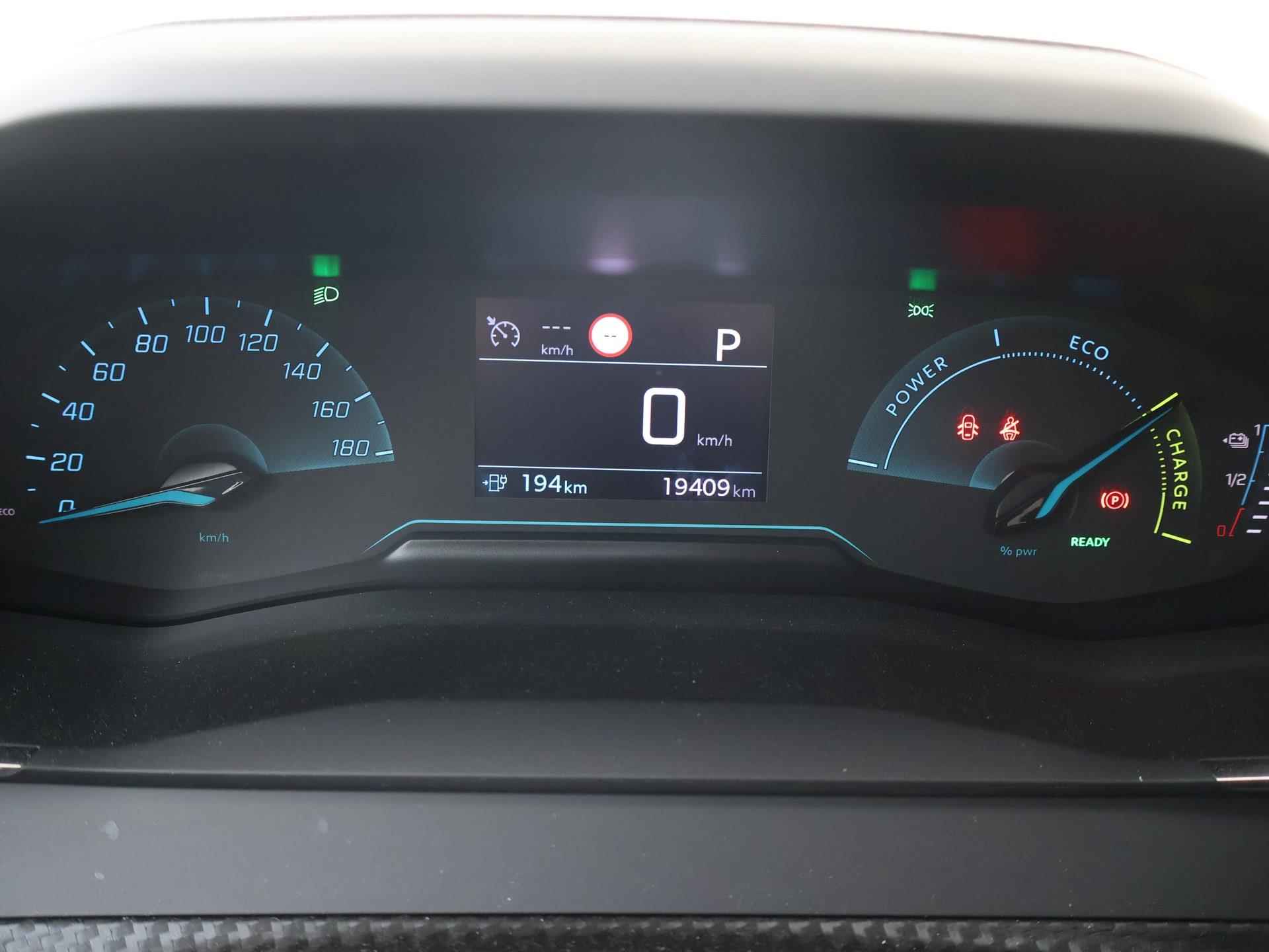 Peugeot E-2008 EV Allure 50 kWh LED/PDC/Subsidie 2000 euro - 28/31