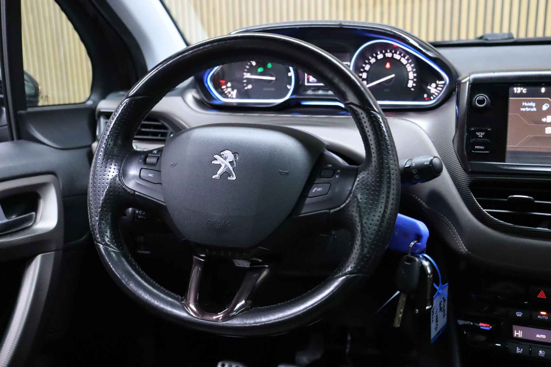 Peugeot 2008 1.6 VTi Féline | Panoramadak | Cruise-control | Navigatie | Clima | Trekhaak - 15/39