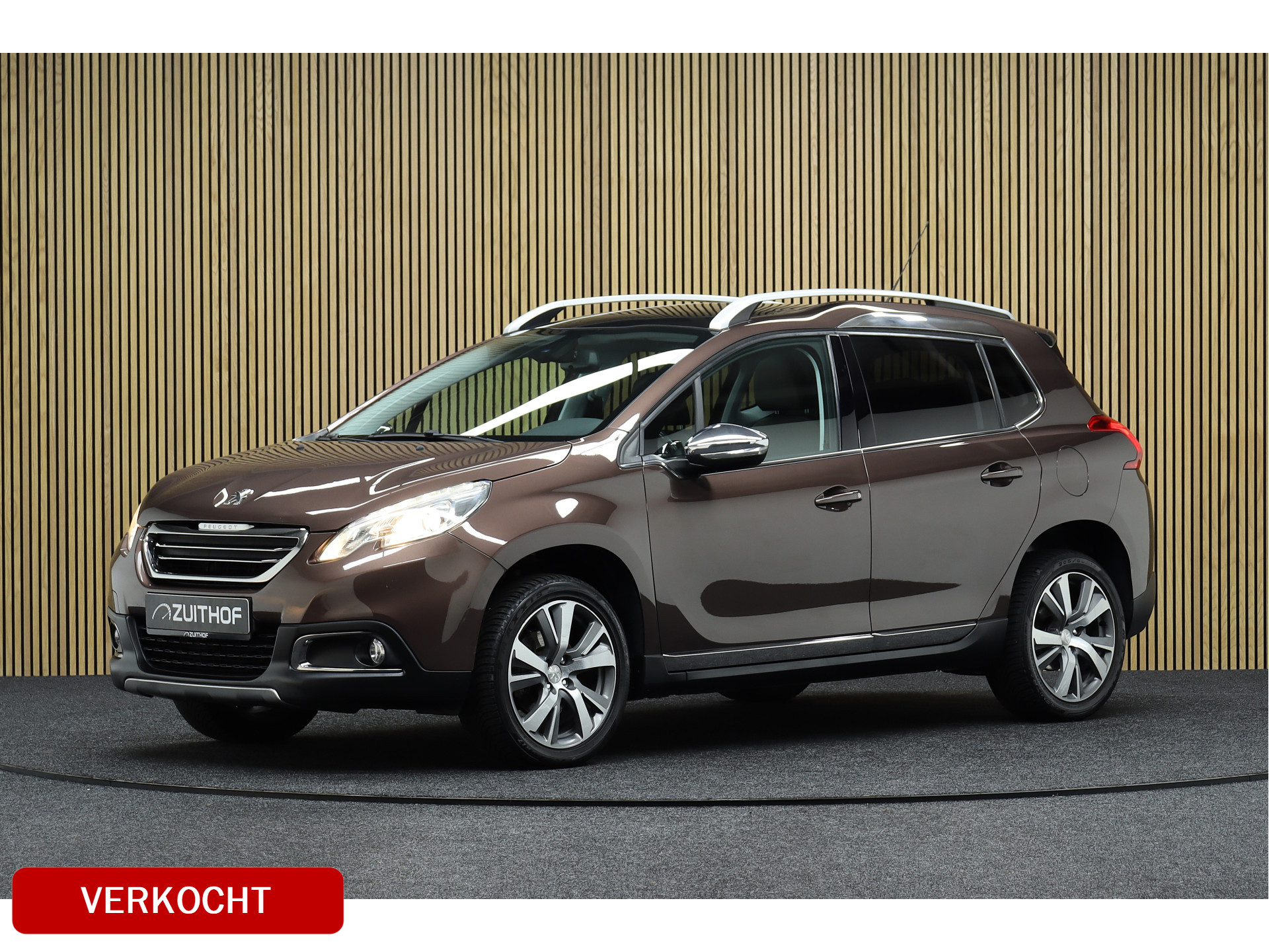 Peugeot 2008 1.6 VTi Féline | Panoramadak | Cruise-control | Navigatie | Clima | Trekhaak