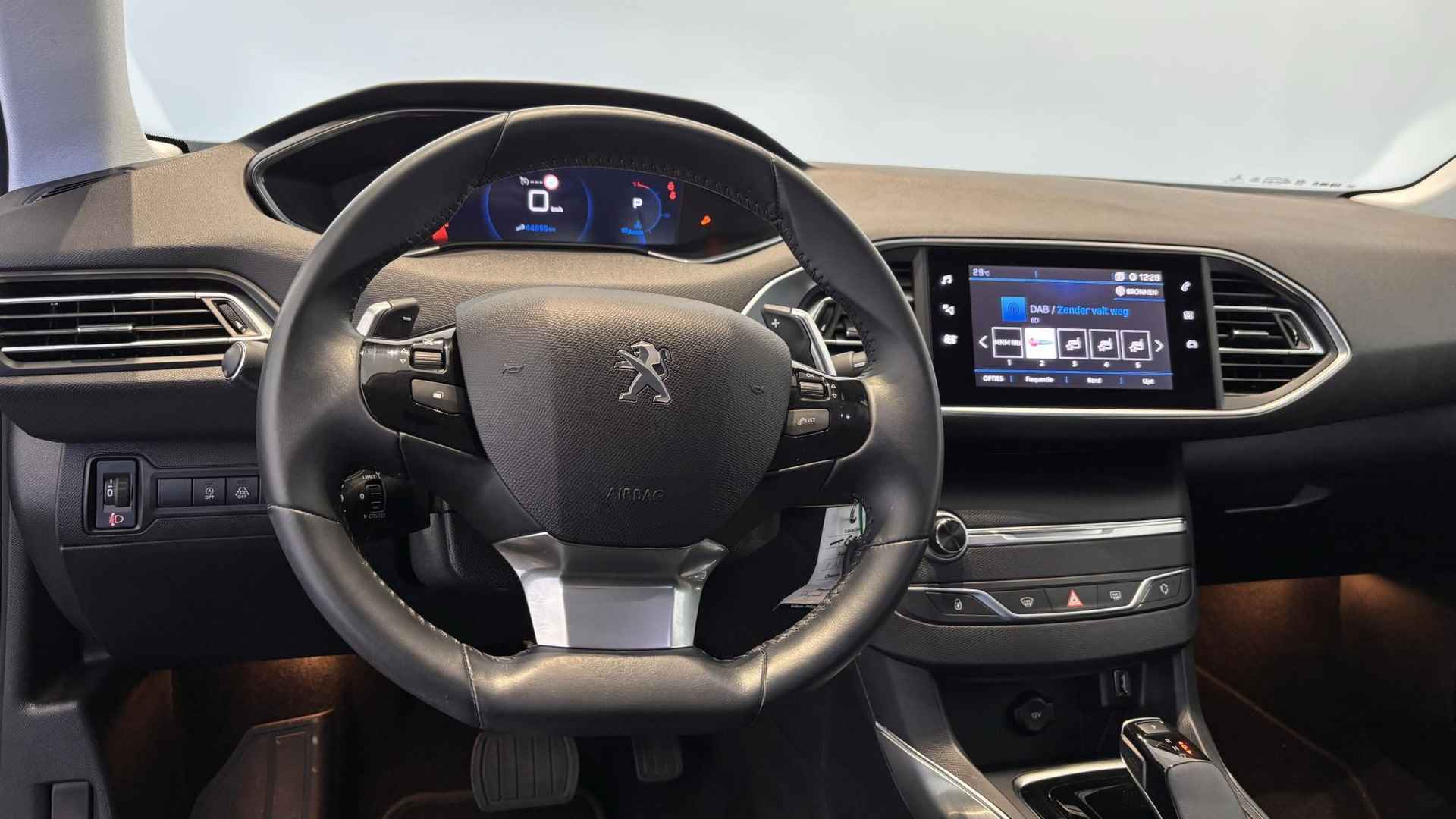 Peugeot 308 1.2 PureTech Allure | Navigatie | Apple Carplay & Android Auto | Climate Control | - 8/23