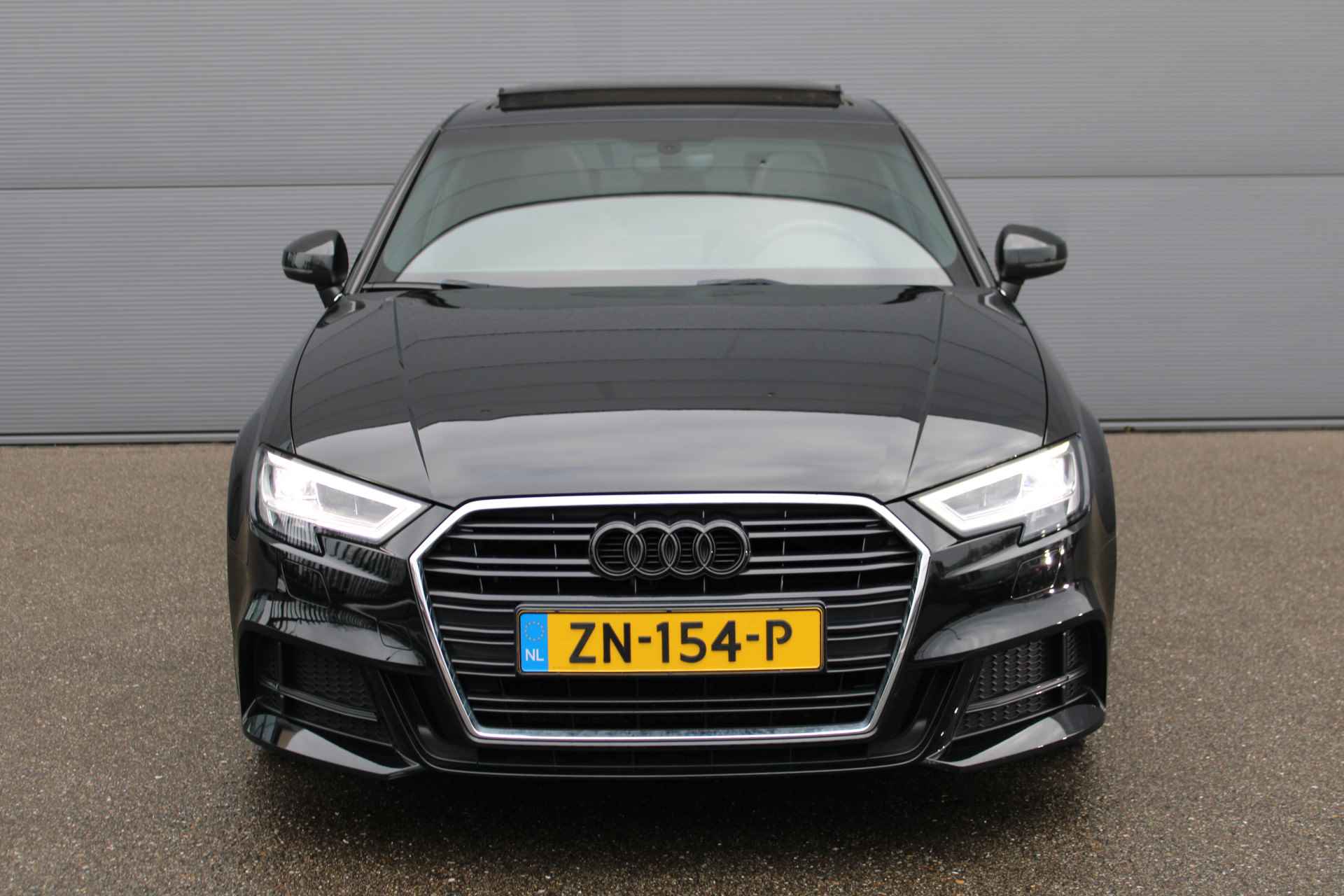 Audi A3 Advance Sport 150pk AUT. | S-LINE IN/EXTERIEUR | PANO | VIRT. COCKPIT | STOELVERW. | NL AUTO! | - 4/44