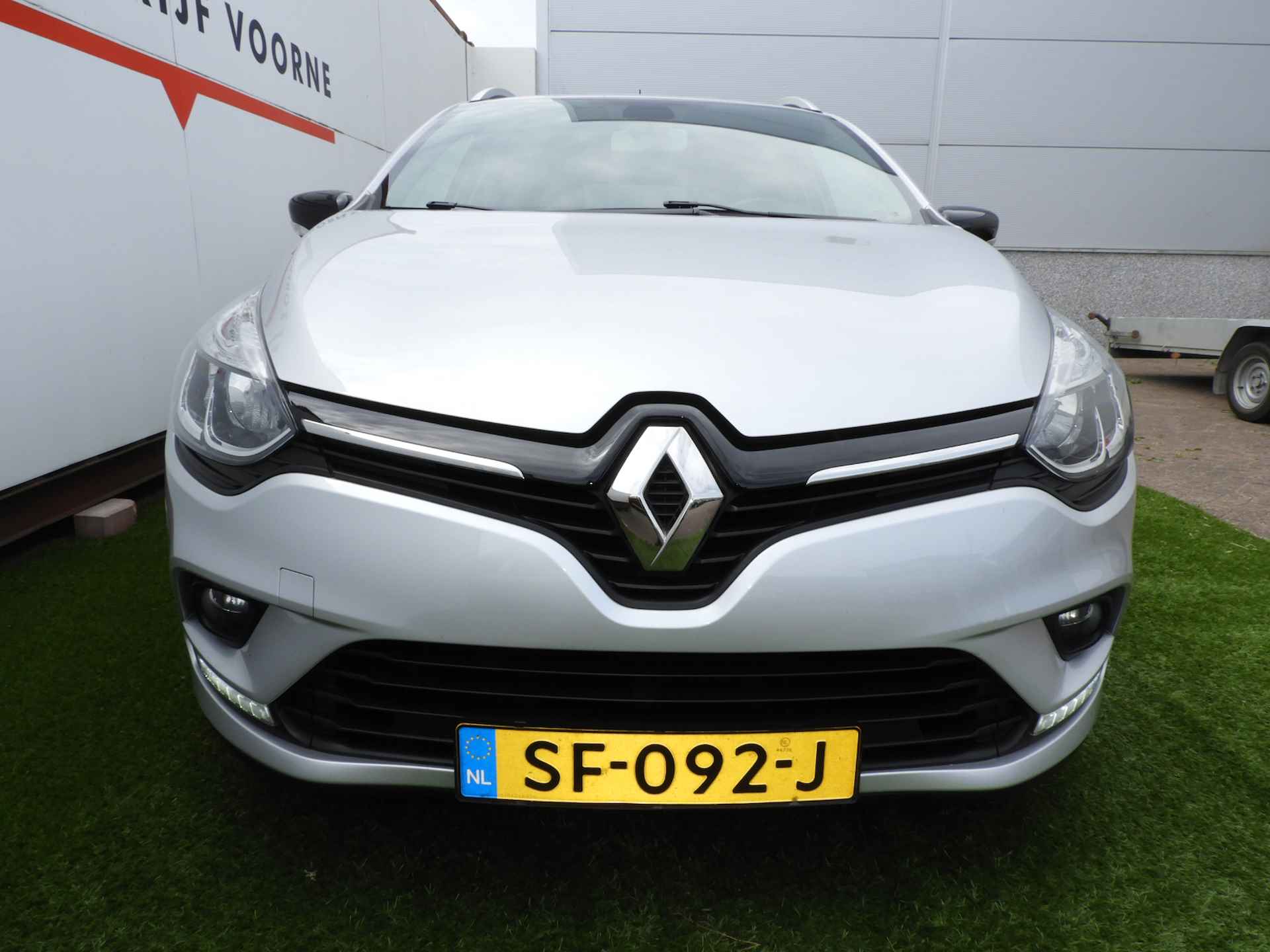 RENAULT Clio Energy TCe 90pk S&amp;S Intens - 10/33