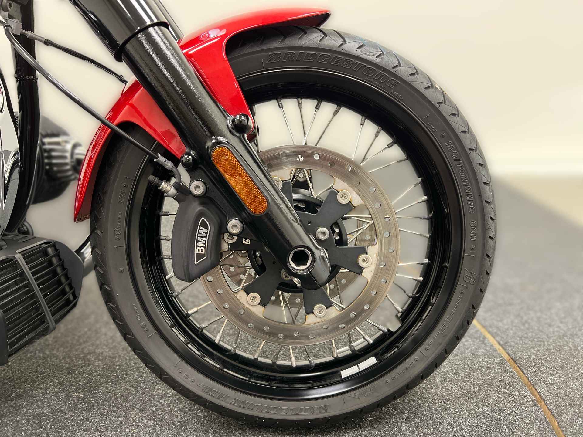 BMW R 18 Bobber kit met Akrapovic dempers BTW! - 16/19