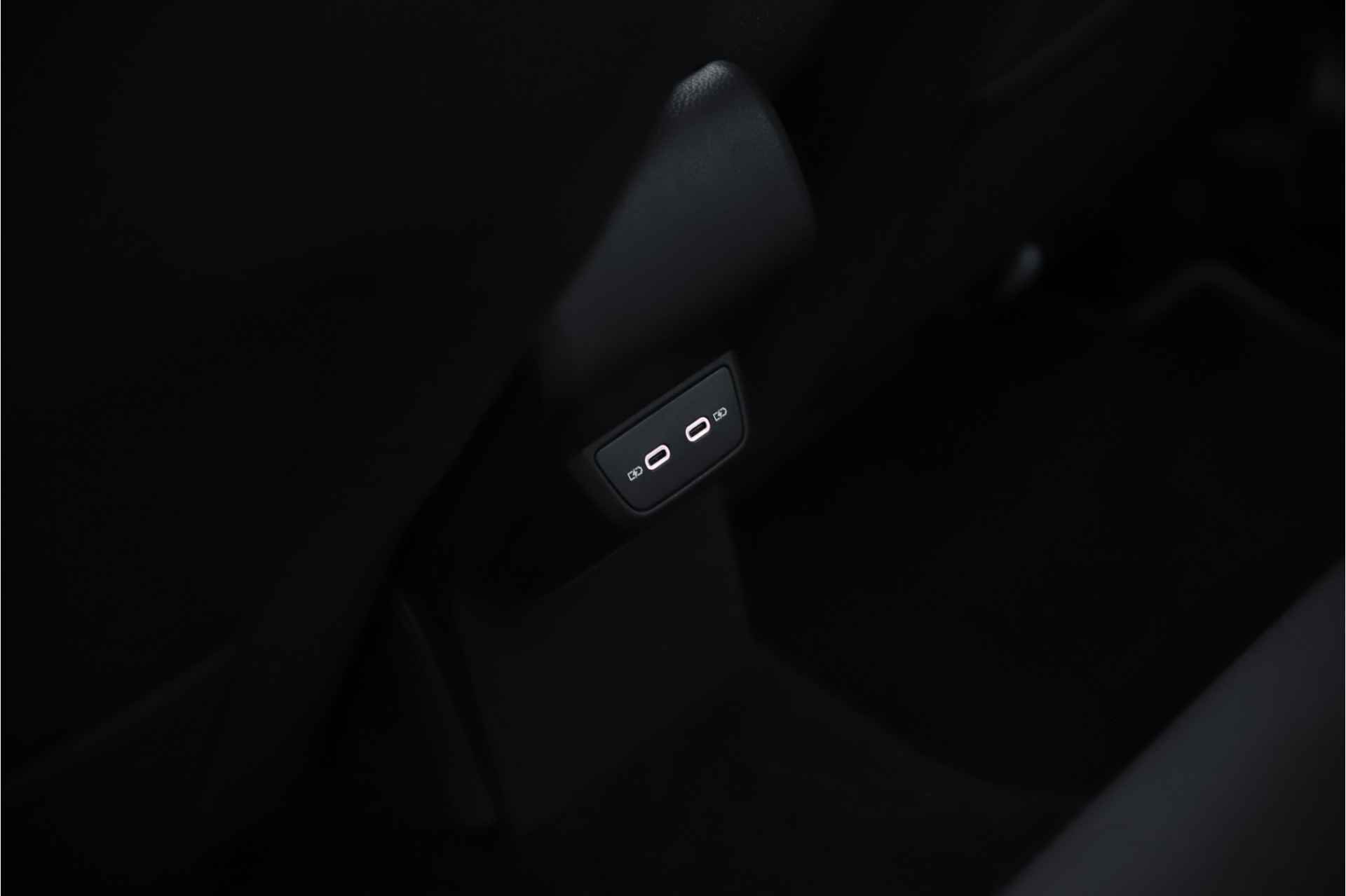 Volkswagen Taigo Life 1.0TSi 95pk | Navigatie | Camera | Stoelverwarming | - 26/33