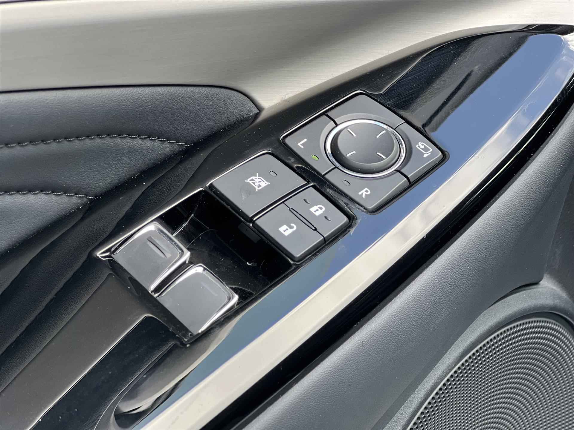 Lexus Rc 300h 223pk Business Line Plus | Stoel + Stuurverwarming, Leer, Parkeersensoren, Navigatie, Keyless, Adaptive cruise control - 21/36