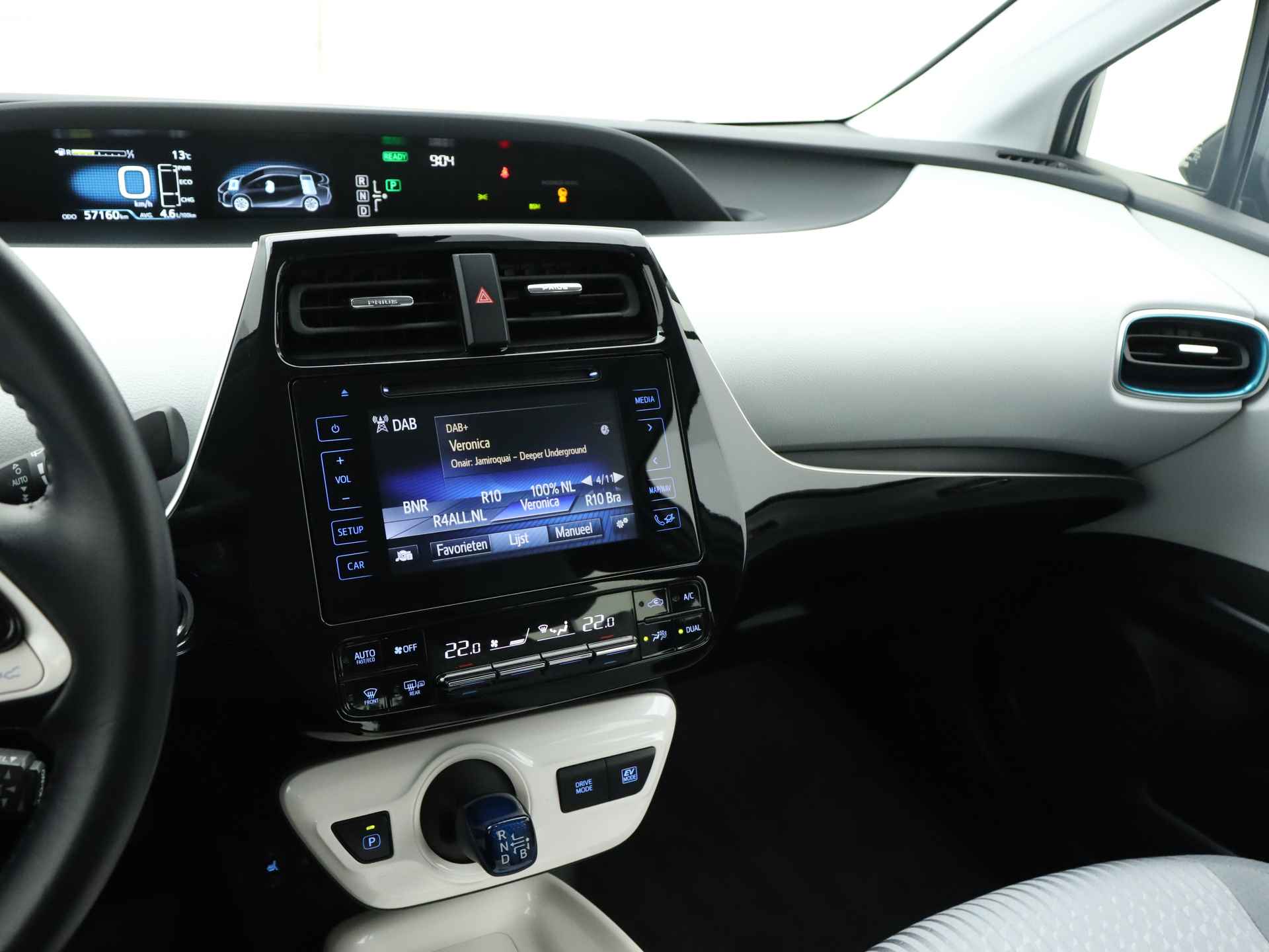 Toyota Prius 1.8 Hybrid Dynamic | Camera | Bluetooth | Airco | - 7/40