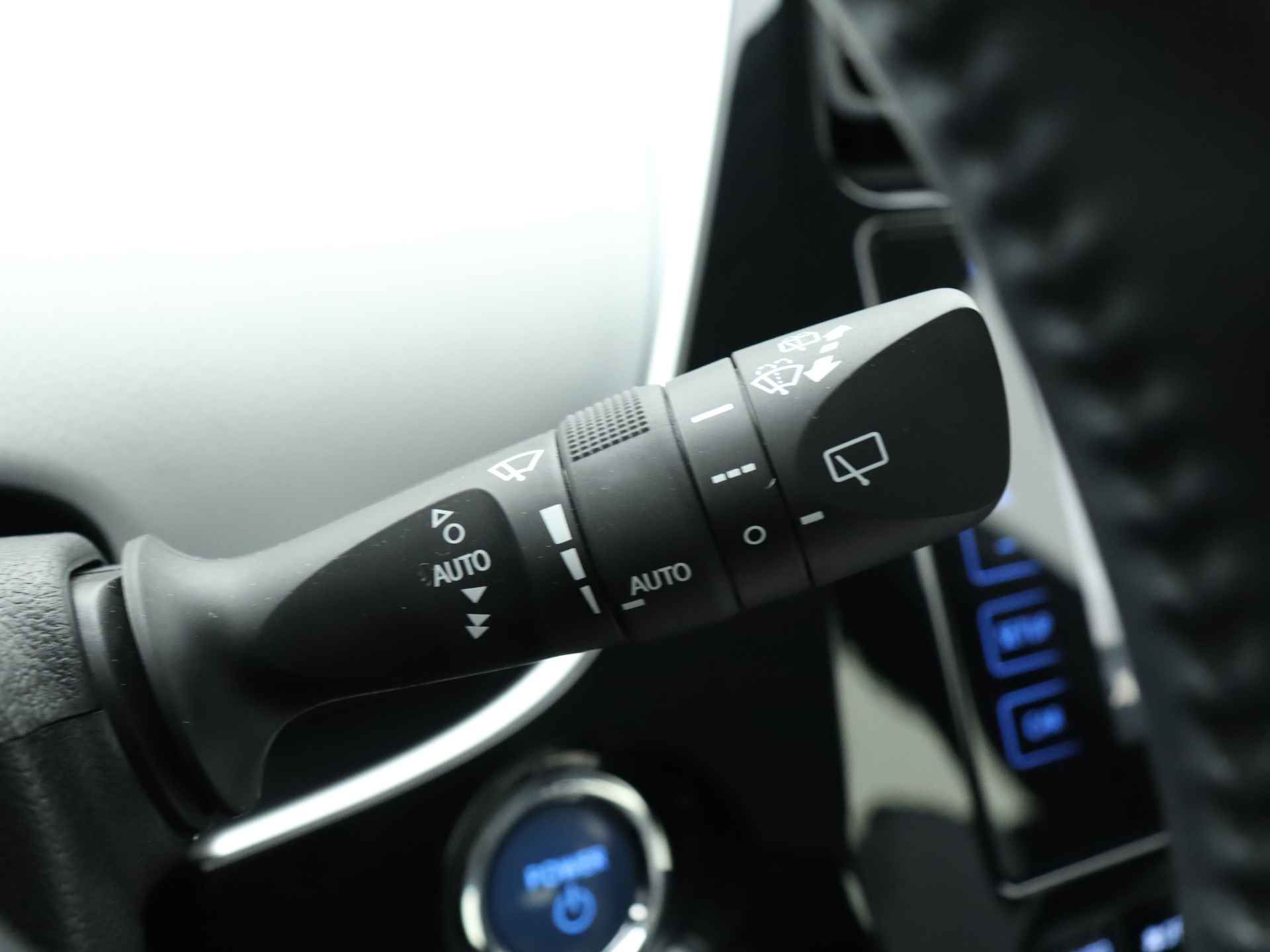 Toyota Prius 1.8 Hybrid Dynamic | Camera | Bluetooth | Airco | - 19/40