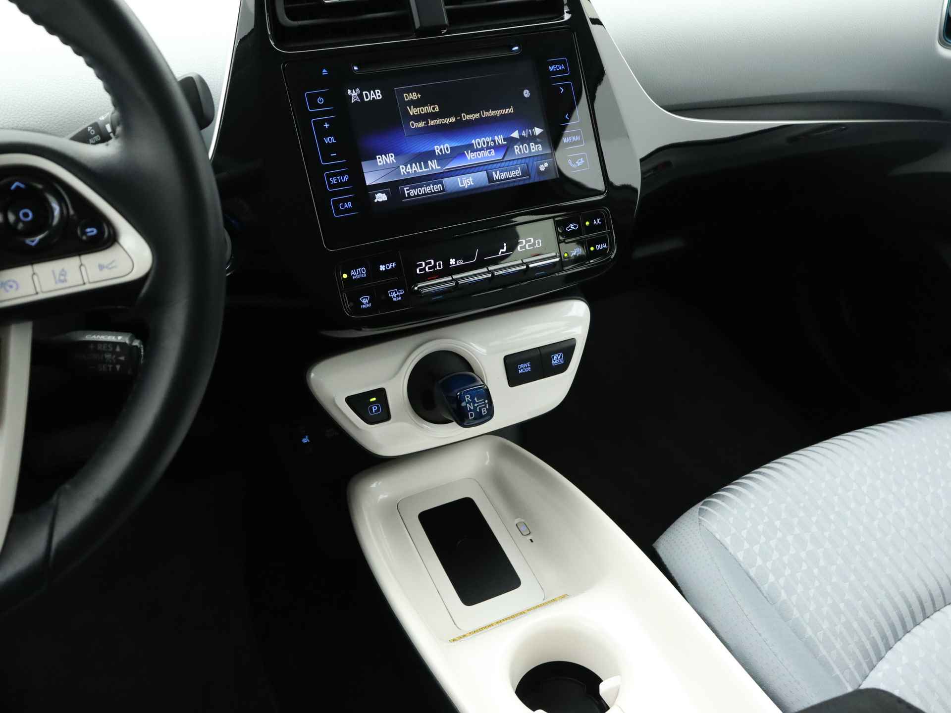Toyota Prius 1.8 Hybrid Dynamic | Camera | Bluetooth | Airco | - 38/40