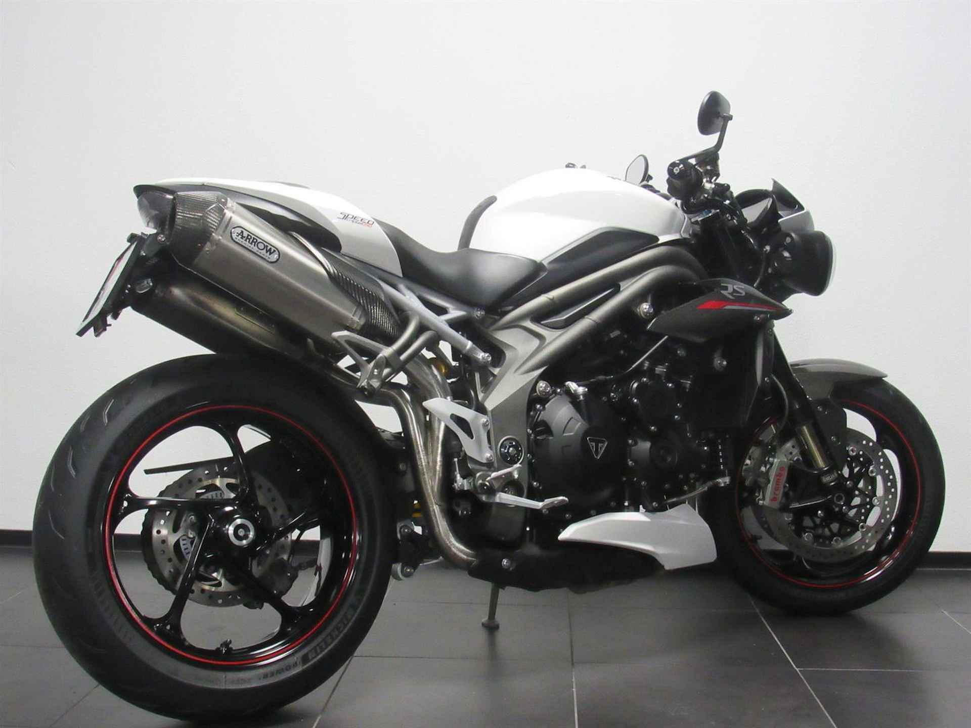 Triumph SPEED TRIPLE RS - 2018 - 6/16